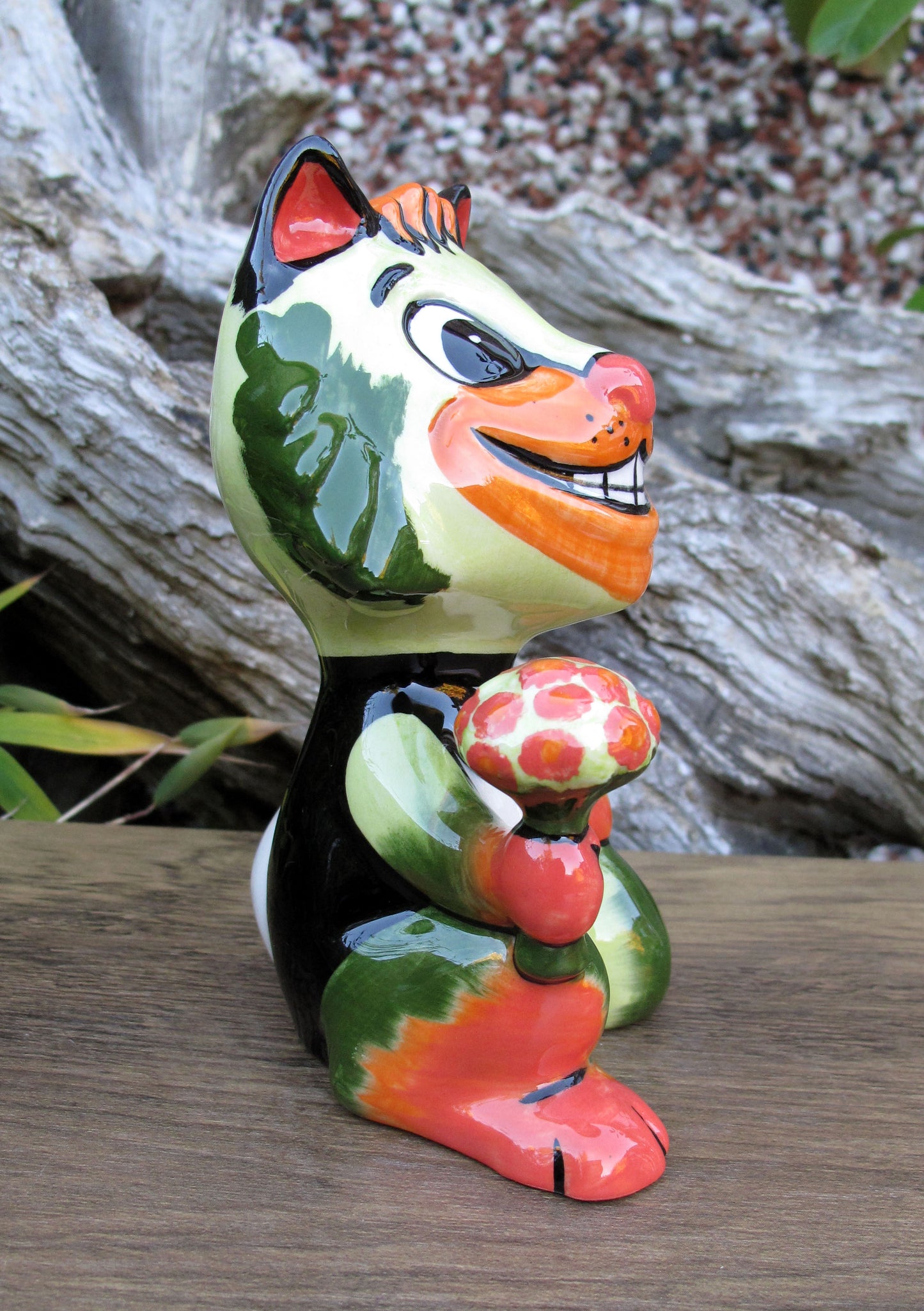 Lorna Bailey THE SUITOR Cat Limited Edition 53/75 Jan 2004 Catalogue 2 book p34