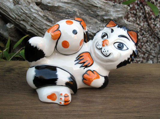 Lorna Bailey BECKS the Cat Oct 2003 (Reference in Catalogue 2 Book page 72)