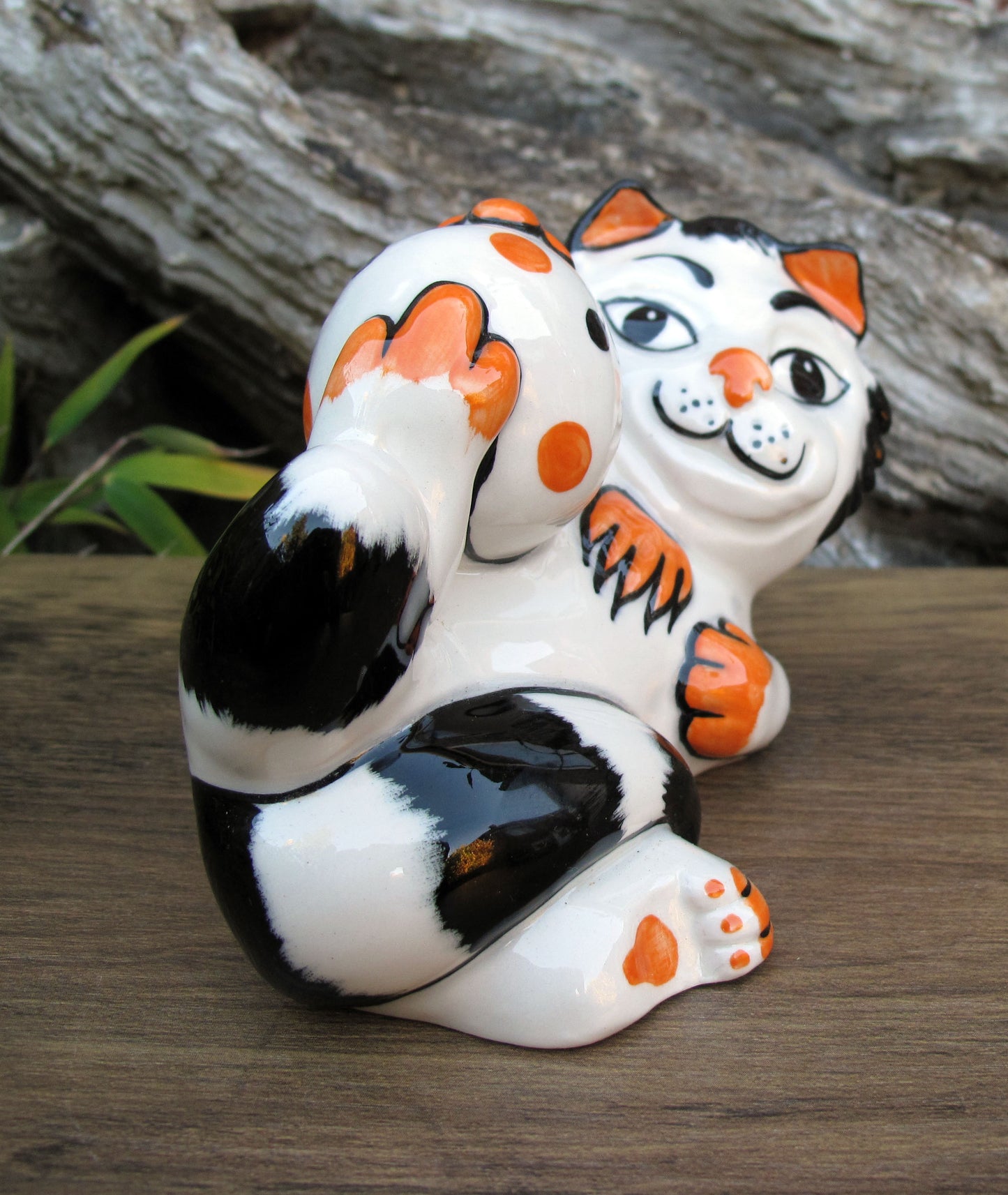 Lorna Bailey BECKS the Cat Oct 2003 (Reference in Catalogue 2 Book page 72)