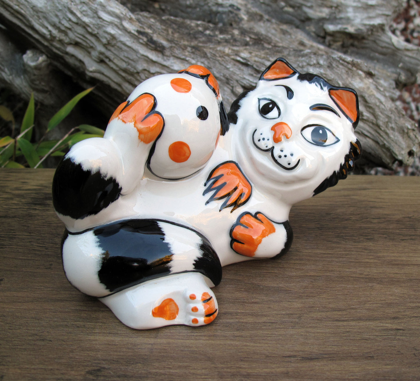 Lorna Bailey BECKS the Cat Oct 2003 (Reference in Catalogue 2 Book page 72)