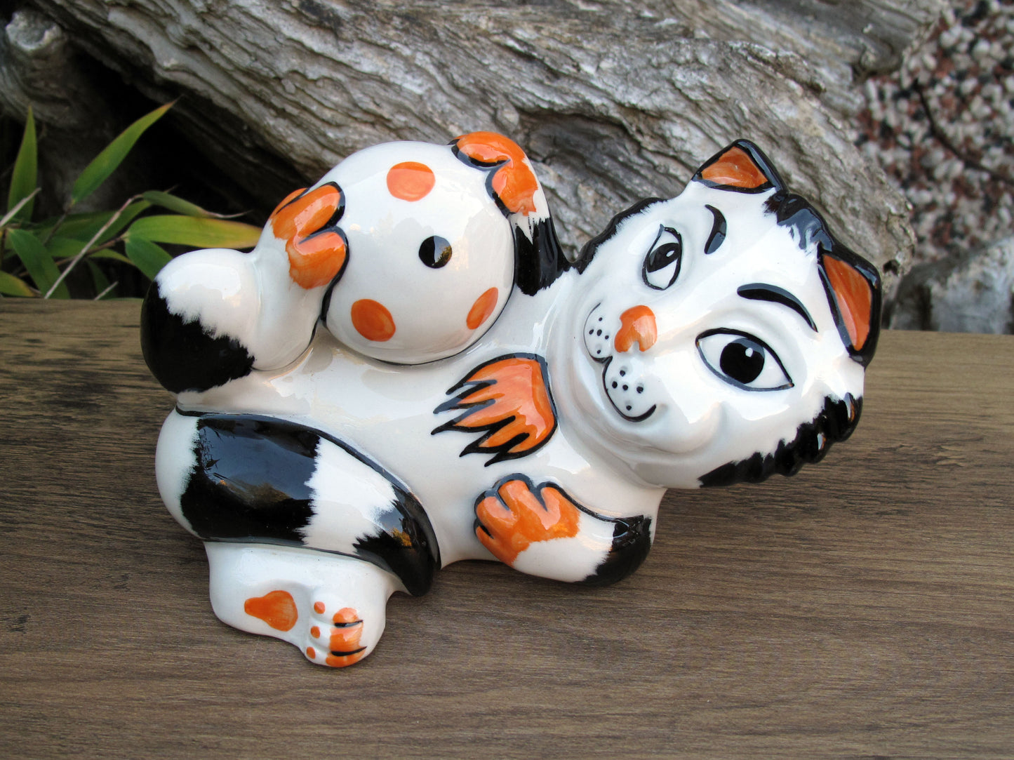 Lorna Bailey BECKS the Cat Oct 2003 (Reference in Catalogue 2 Book page 72)