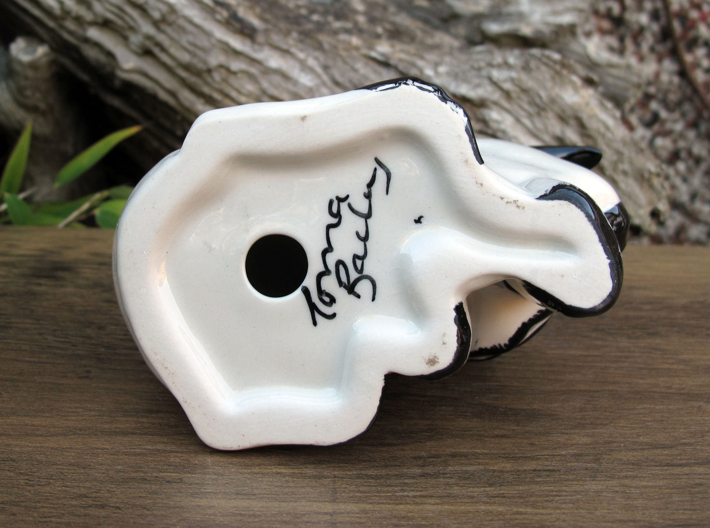 Lorna Bailey SMUG the Cat Jan 2003 ( Reference in Catalogue Book page 88 )