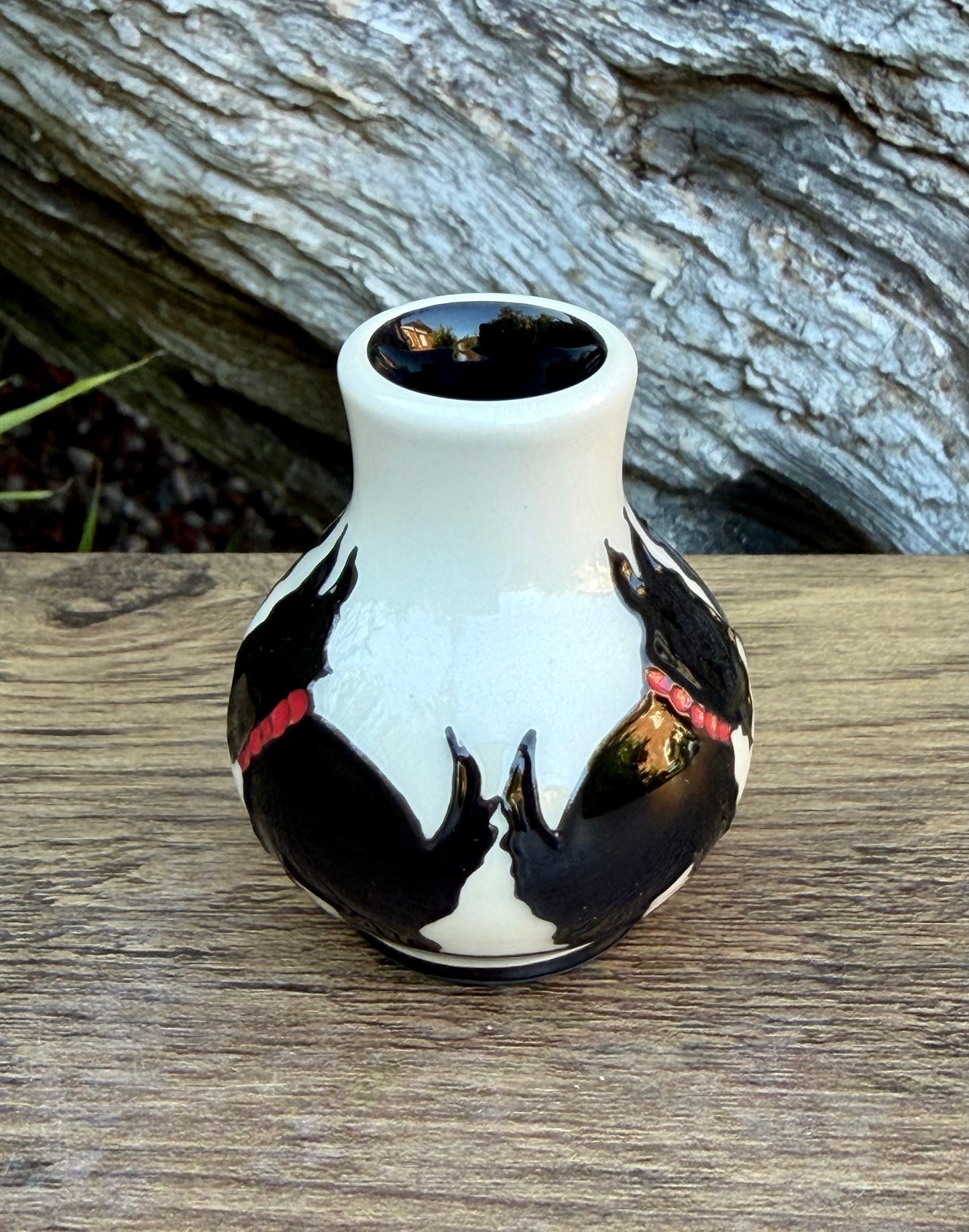 Moorcroft CANINE COMPANIONS miniature Vase 869/2 Retail Price £82