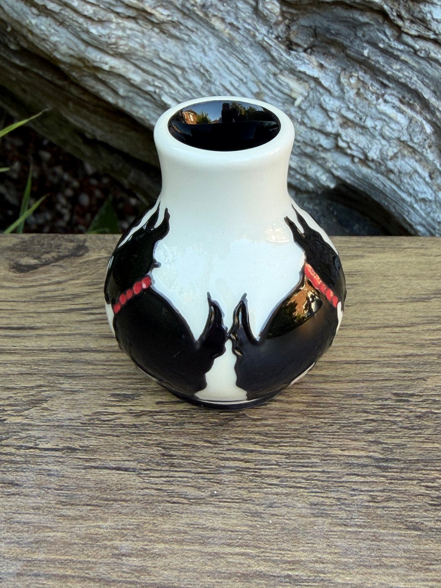 Moorcroft CANINE COMPANIONS miniature Vase 869/2 Retail Price £82