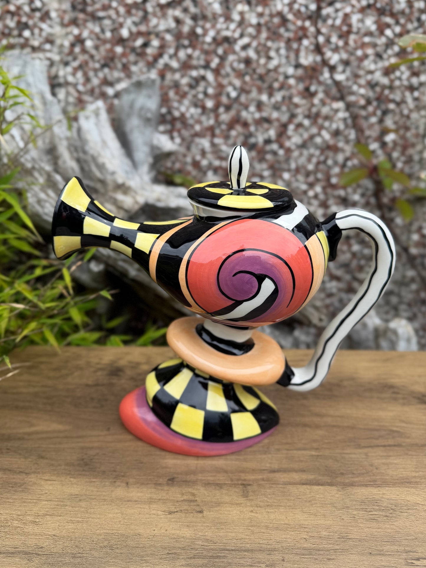 Lorna Bailey Exquisite HOOTER TEAPOT February 2003