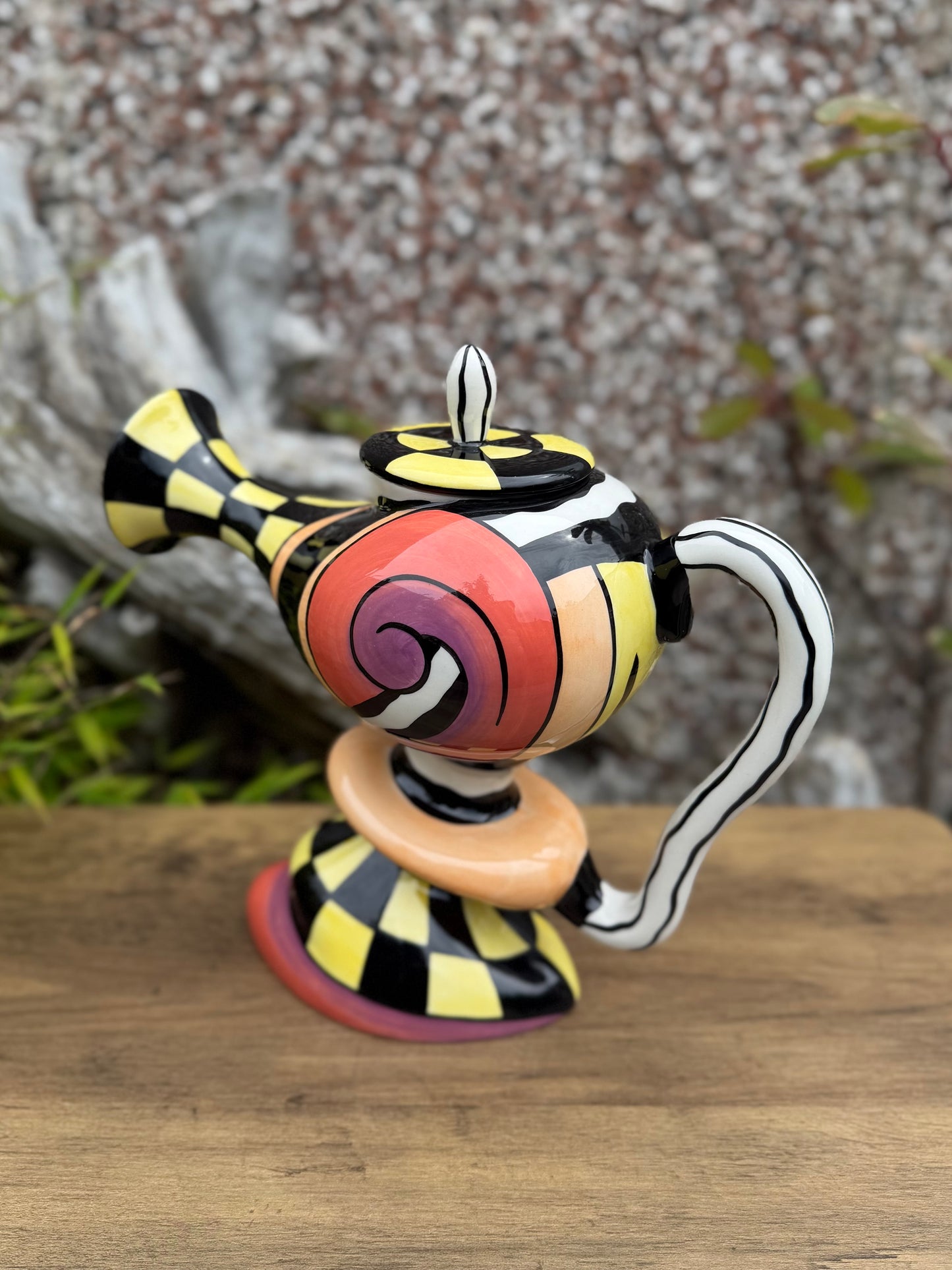 Lorna Bailey Exquisite HOOTER TEAPOT February 2003