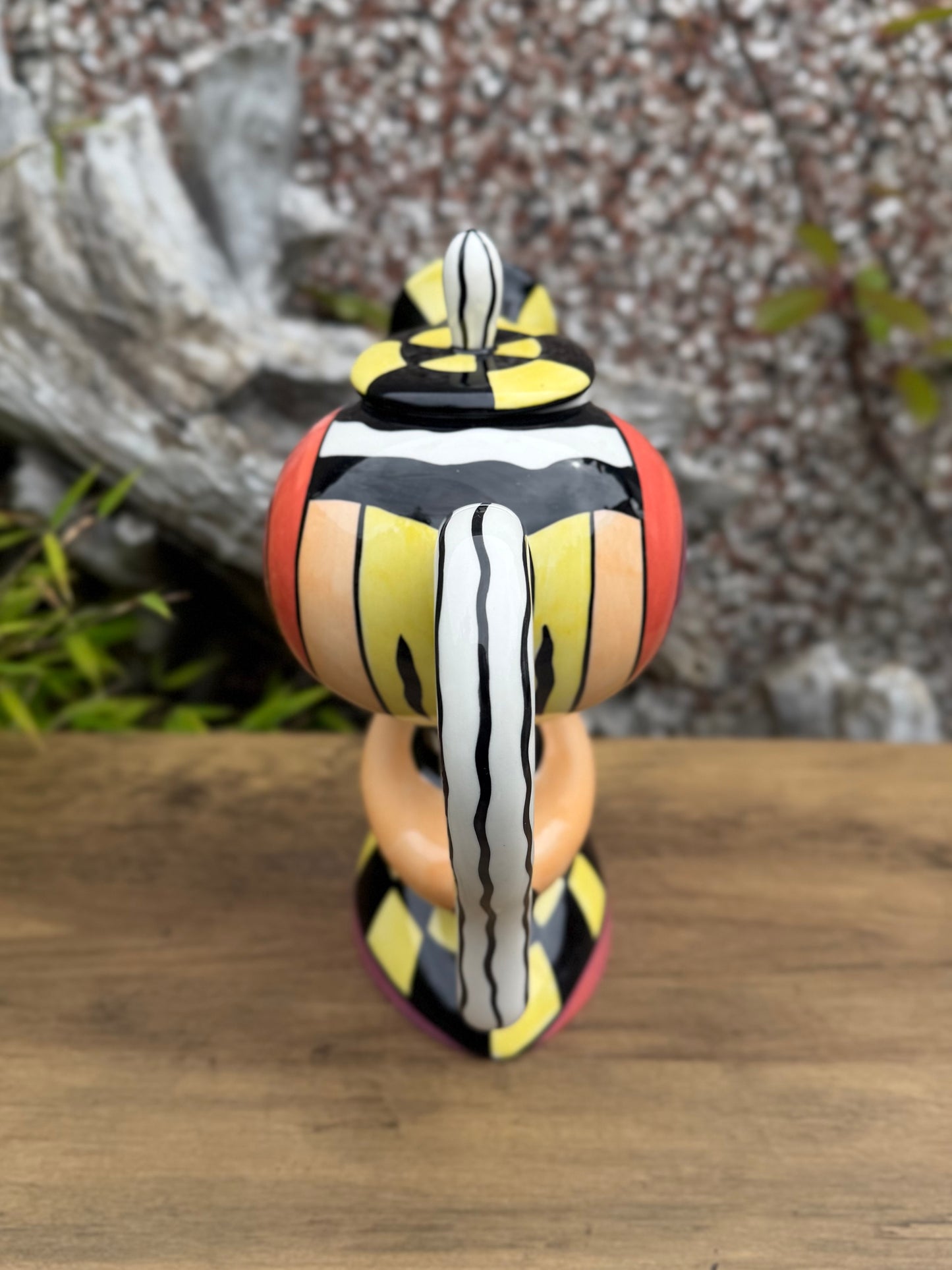 Lorna Bailey Exquisite HOOTER TEAPOT February 2003