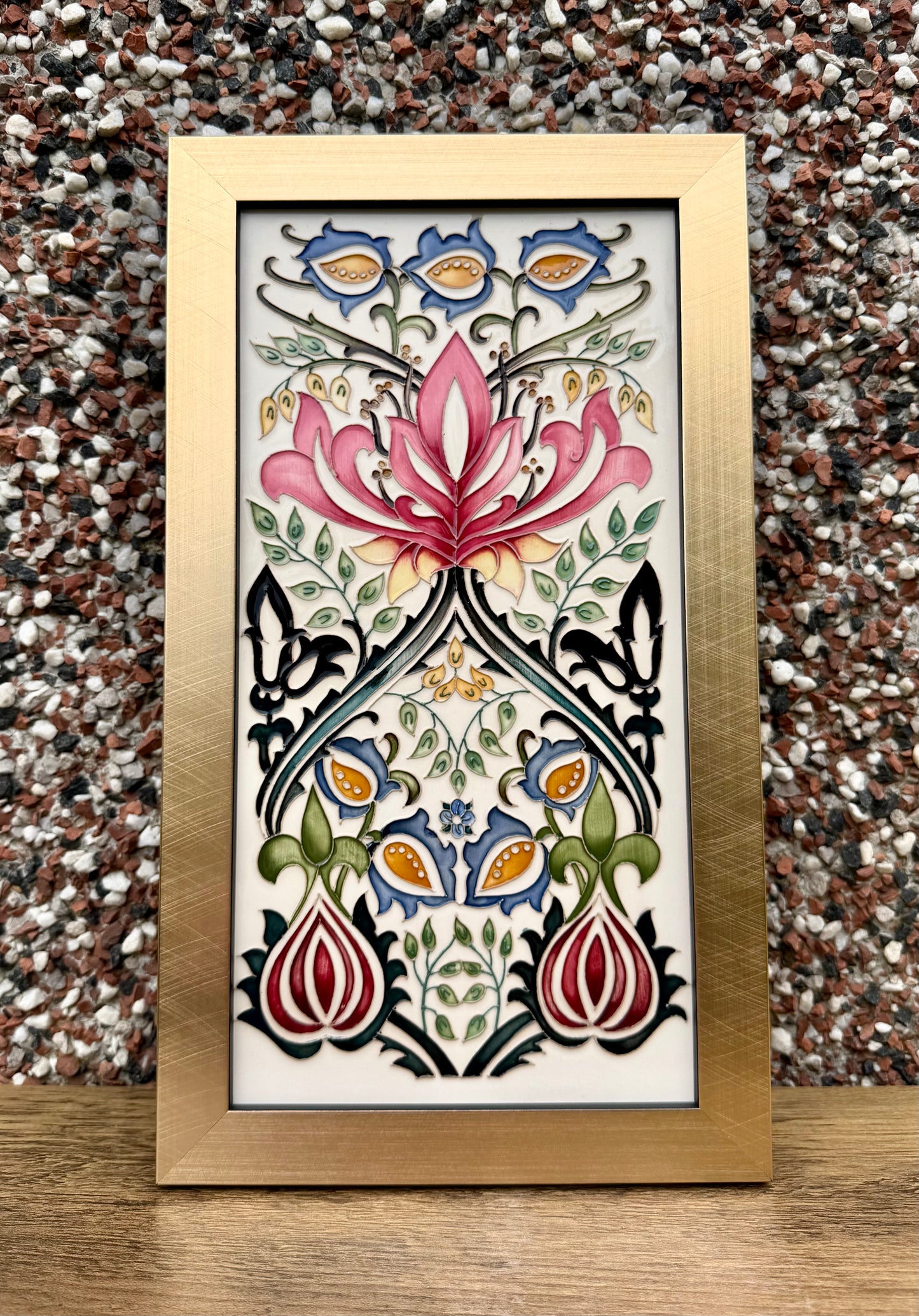 Moorcroft PERSIAN Wall Plaque PLQ20 Number 7. 2026 Retail Price £535