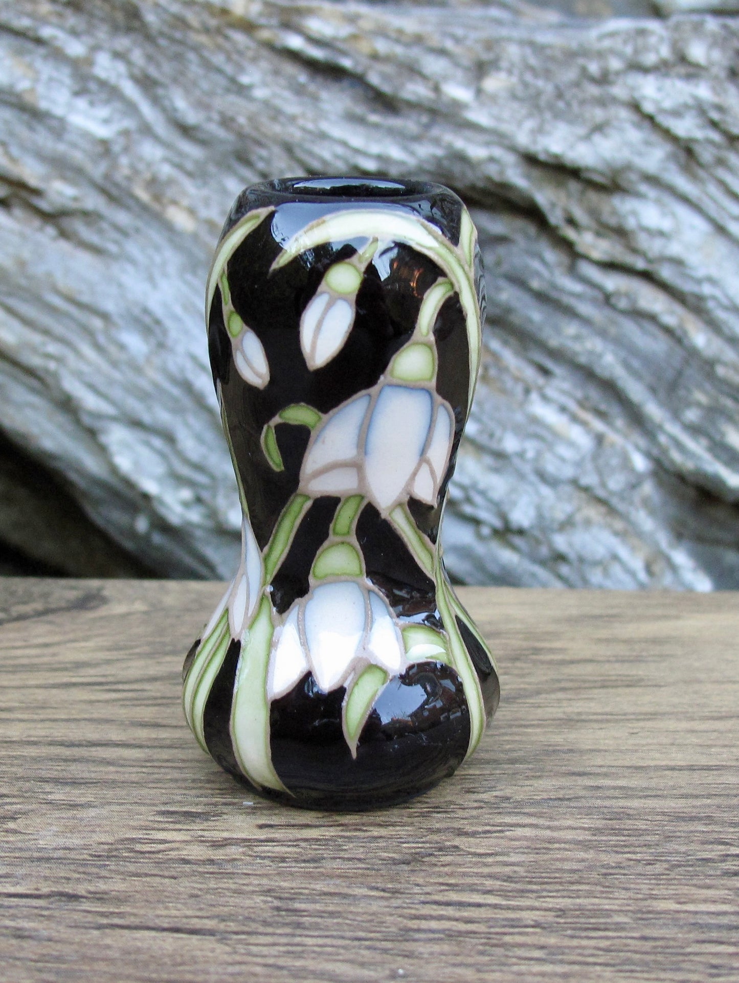 Moorcroft Exquisite DROPS OF SNOW Miniature Vase 92/2 Retail Price £198 Snowdrops