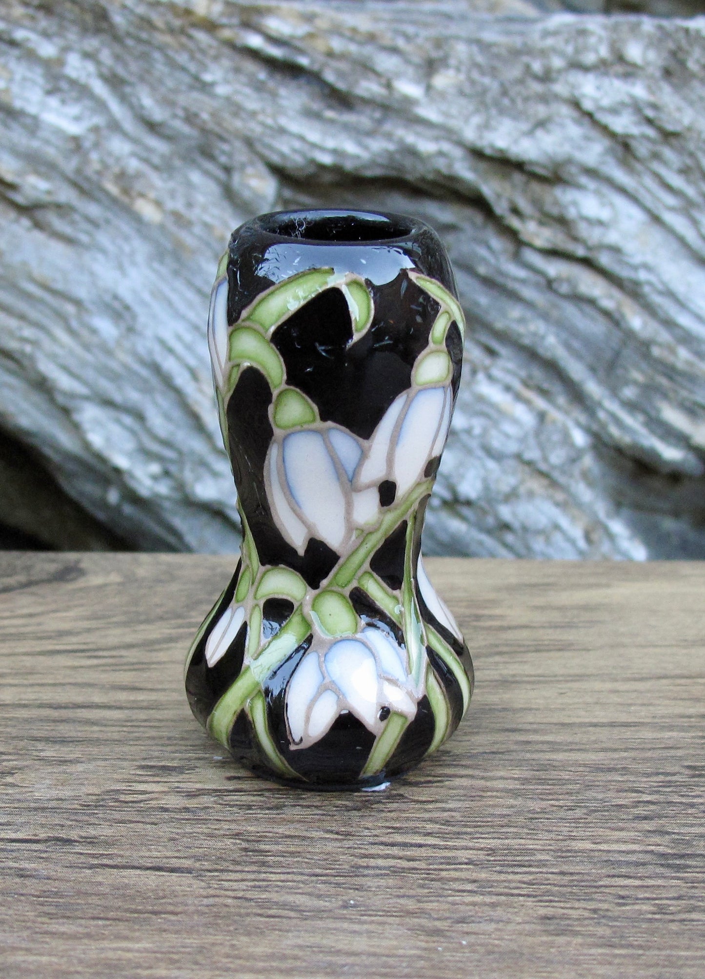 Moorcroft Exquisite DROPS OF SNOW Miniature Vase 92/2 Retail Price £198 Snowdrops