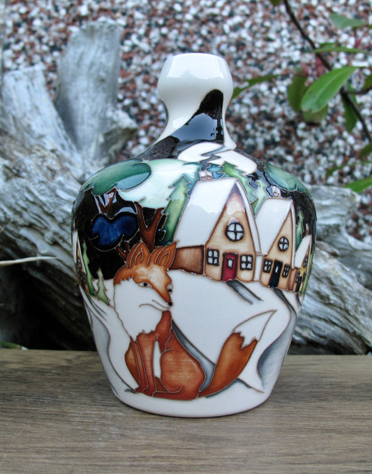 Moorcroft Exquisite FOX WATCH Vase shape 144/6 Retail Price £560 Nicola Slaney