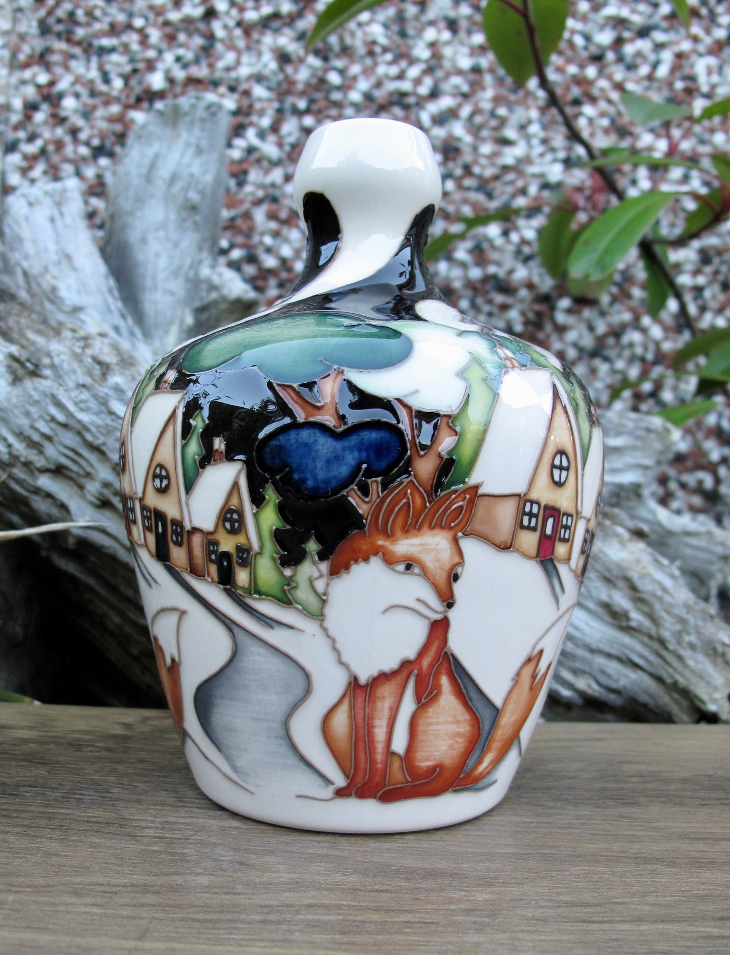 Moorcroft Exquisite FOX WATCH Vase shape 144/6 Retail Price £560 Nicola Slaney