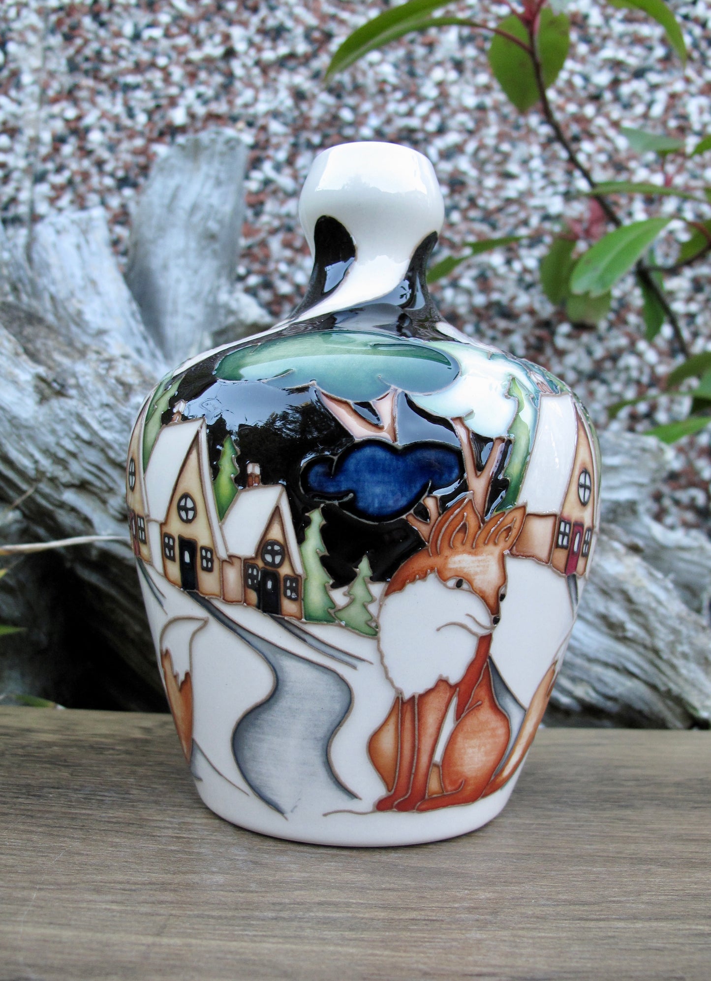 Moorcroft Exquisite FOX WATCH Vase shape 144/6 Retail Price £560 Nicola Slaney