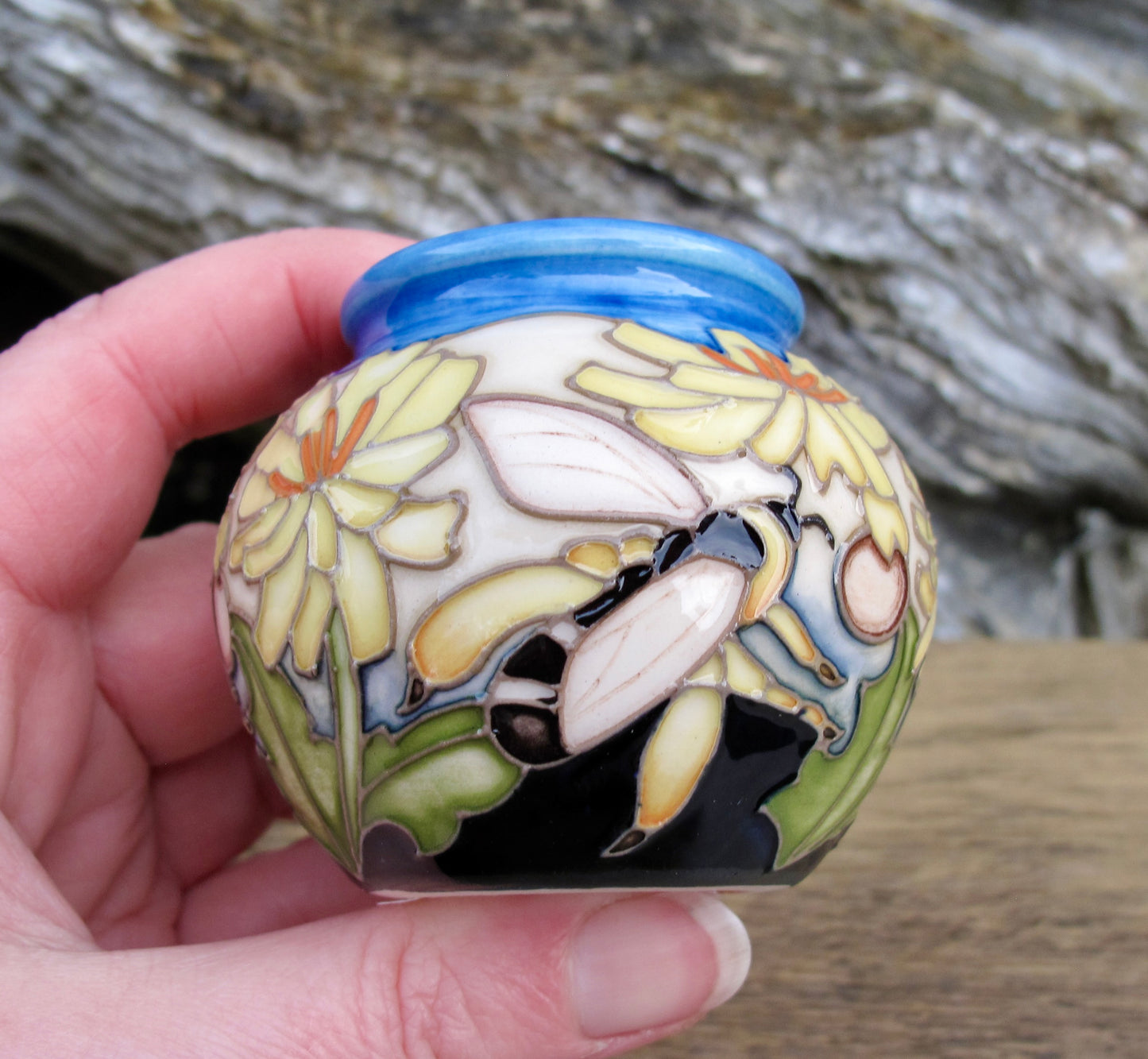 Moorcroft RSPB PANTALOON BEE Vase Shape 55/2 Retail Price £370 Emma Bossons