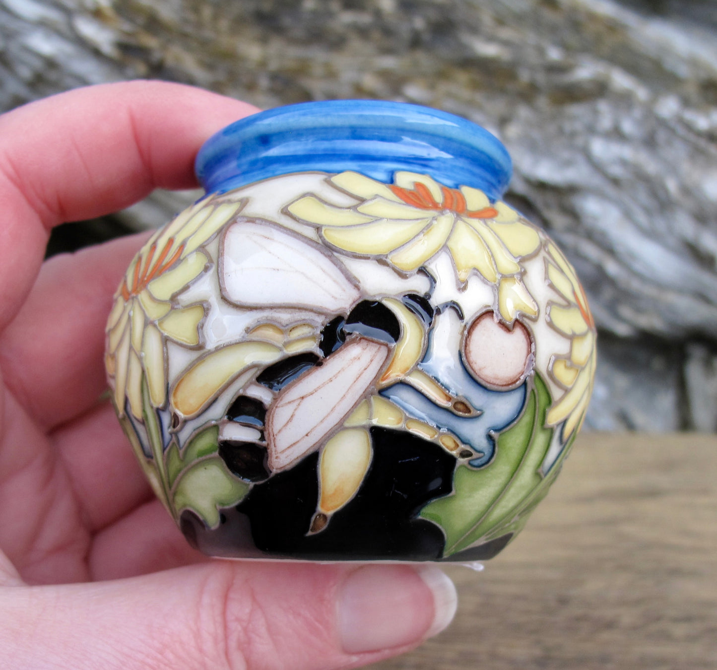 Moorcroft RSPB PANTALOON BEE Vase Shape 55/2 Retail Price £370 Emma Bossons