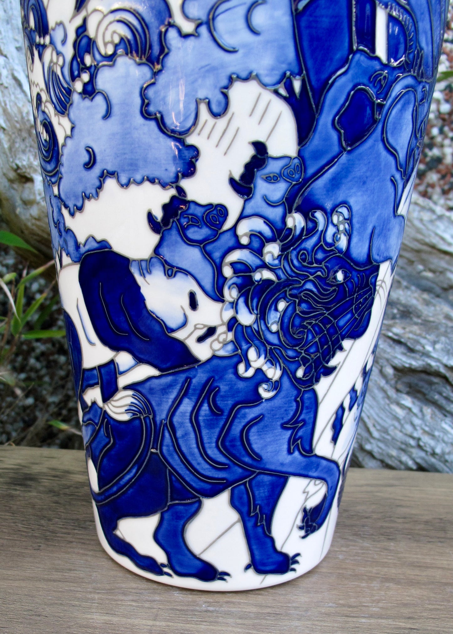 Moorcroft THE ARK 120/16 vase Limited Edition 30/50 Retail Price £895  Animails