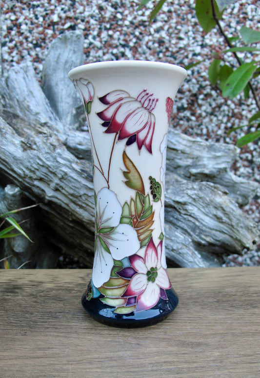 Moorcroft BRAMBLE REVISITED Vase shape 159/6 Retail Price £325 Alicia Amison