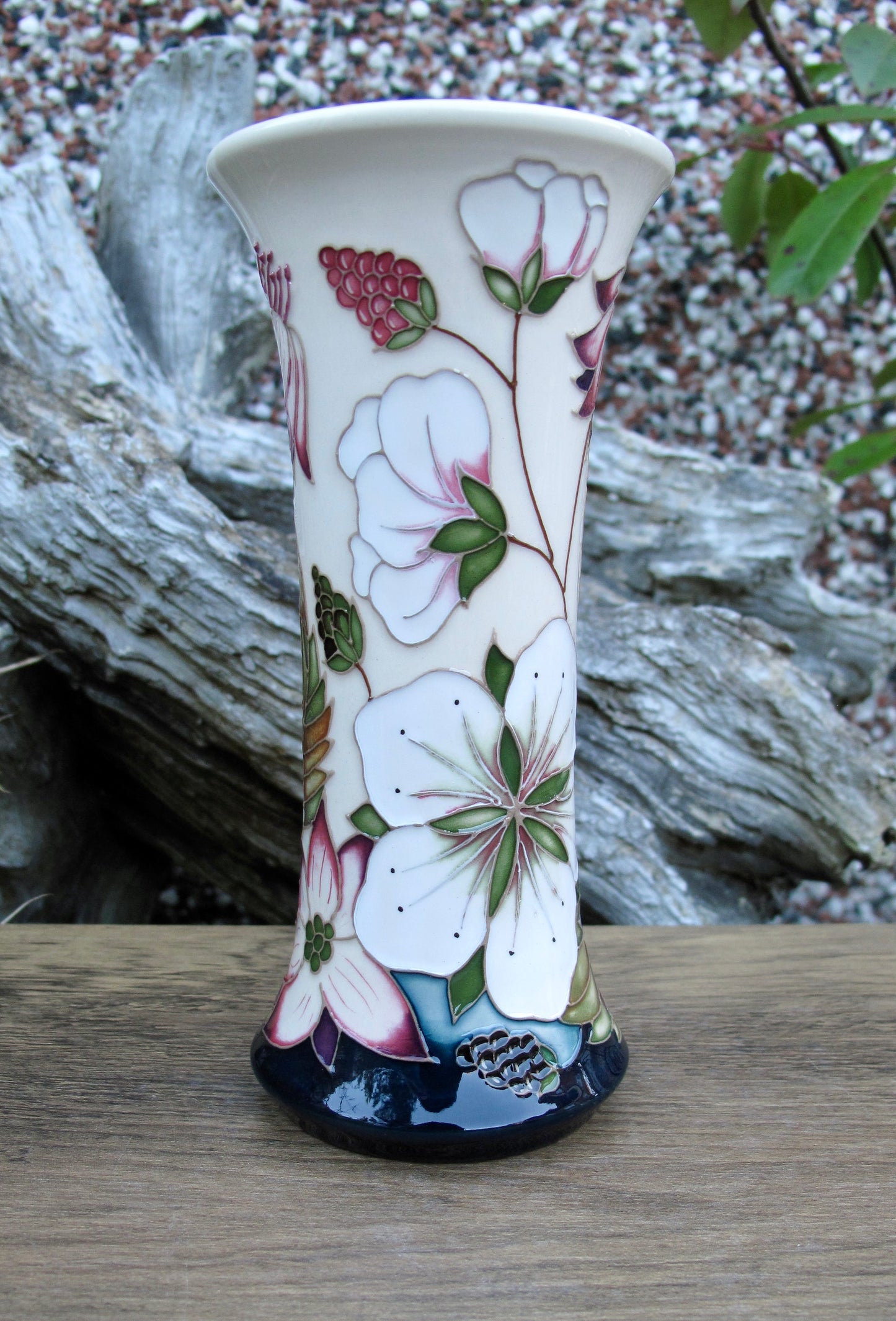 Moorcroft BRAMBLE REVISITED Vase shape 159/6 Retail Price £325 Alicia Amison