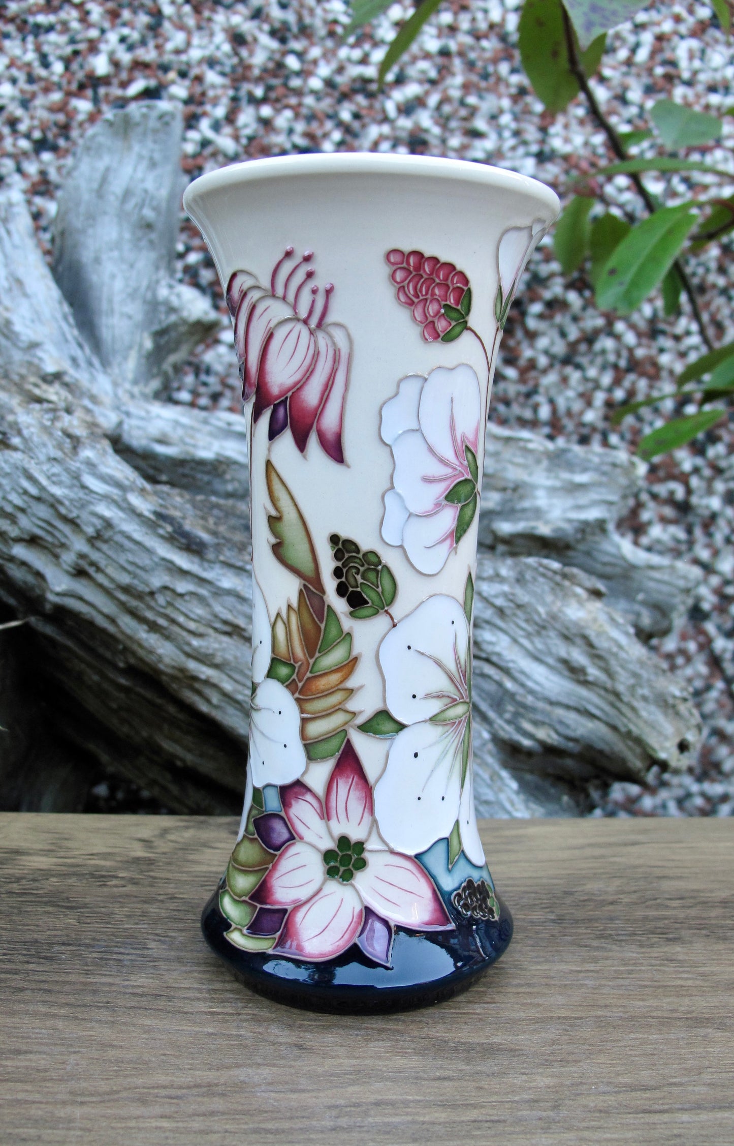 Moorcroft BRAMBLE REVISITED Vase shape 159/6 Retail Price £325 Alicia Amison