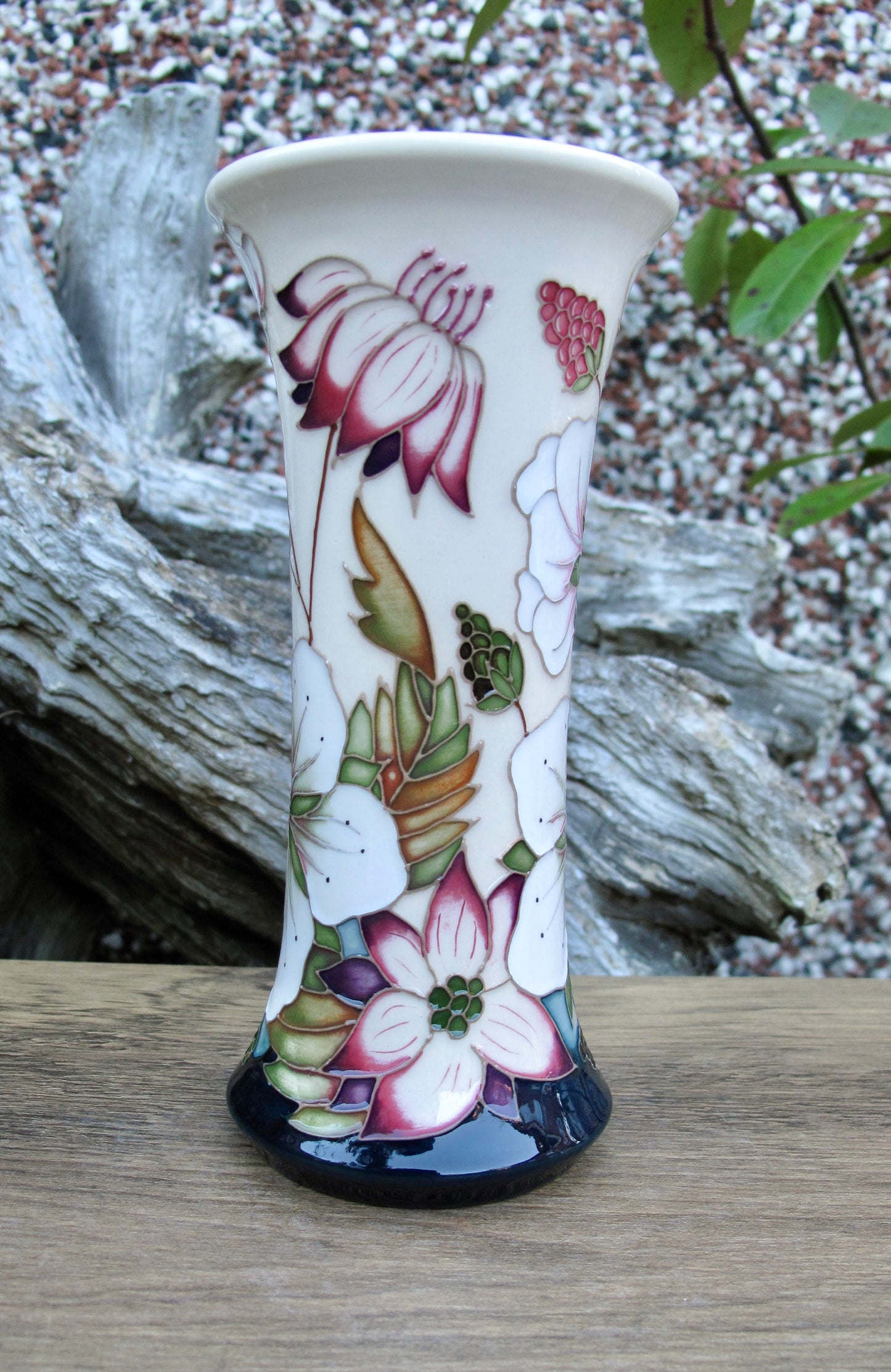 Moorcroft BRAMBLE REVISITED Vase shape 159/6 Retail Price £325 Alicia Amison