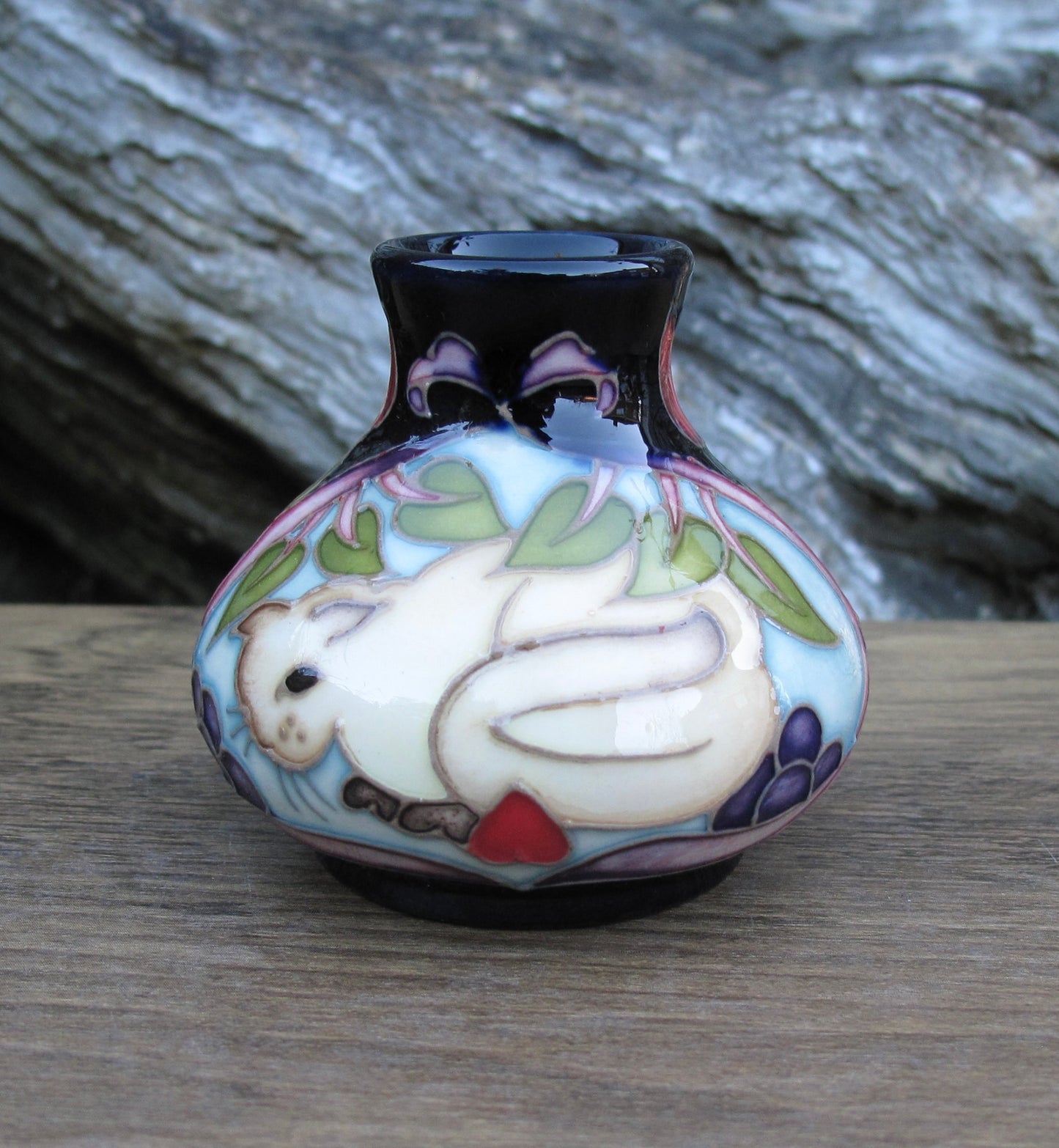 Moorcroft Exquisite LOVE LITTLE KITTY Miniature Vase 32/2 Retail Price £205