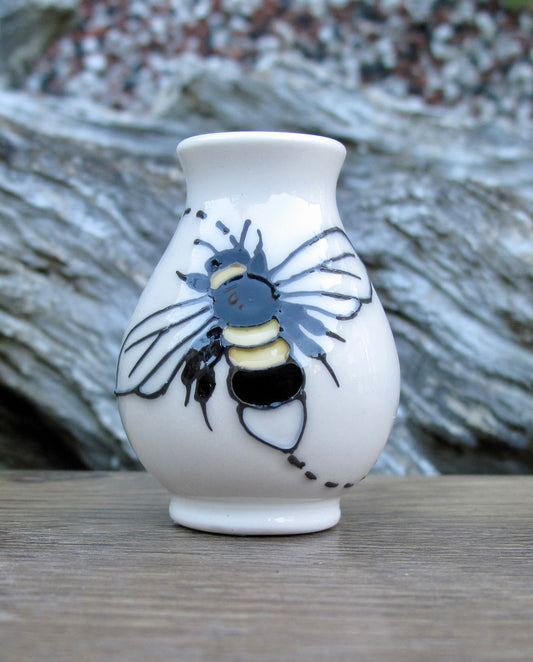Moorcroft Exquisite Miniature BEES FOR TEA Vase Shape 7/2 Rachel Bishop