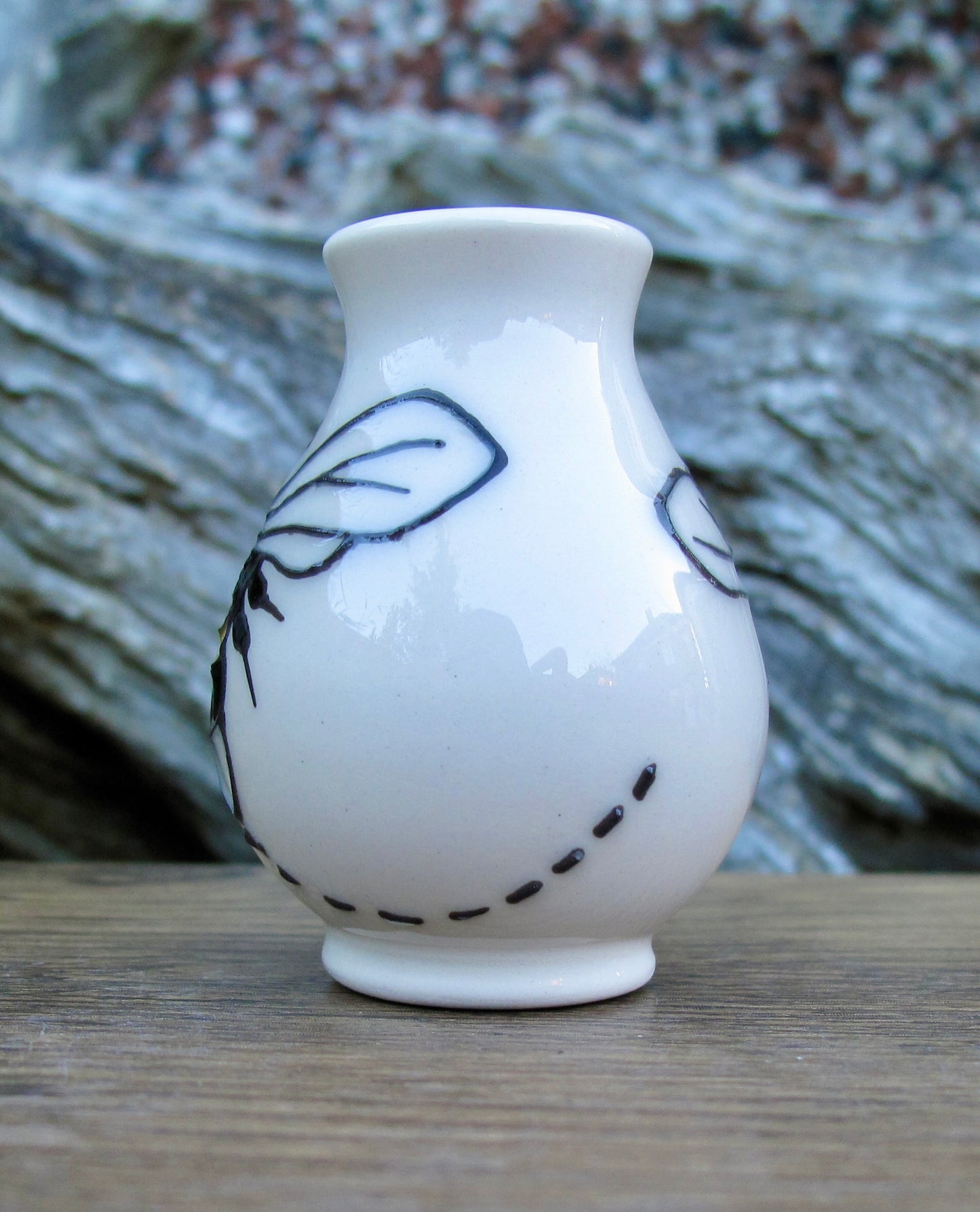 Moorcroft Exquisite Miniature BEES FOR TEA Vase Shape 7/2 Rachel Bishop