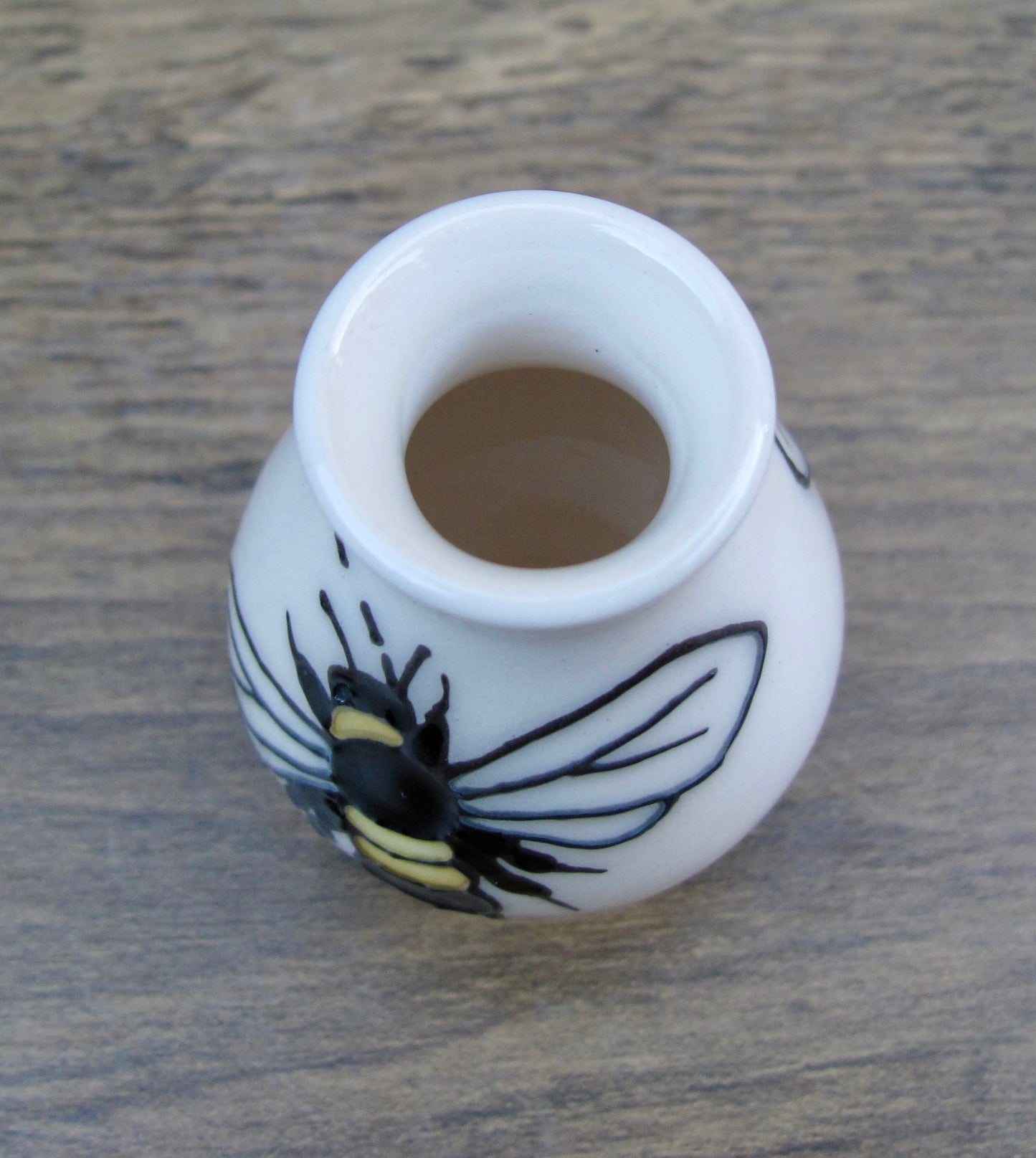 Moorcroft Exquisite Miniature BEES FOR TEA Vase Shape 7/2 Rachel Bishop