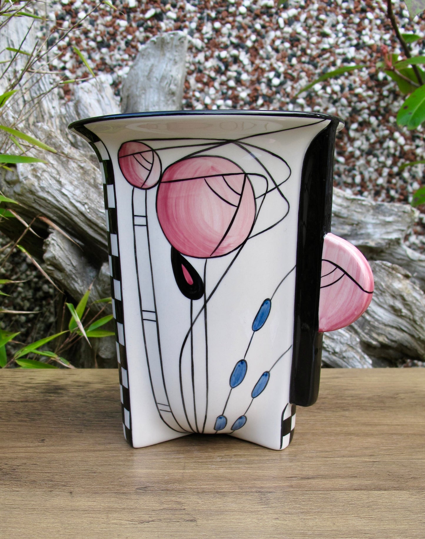 Lorna Bailey TWO ROSE VASE Limited Edition 21/50 Oct 2006 With Certificate
