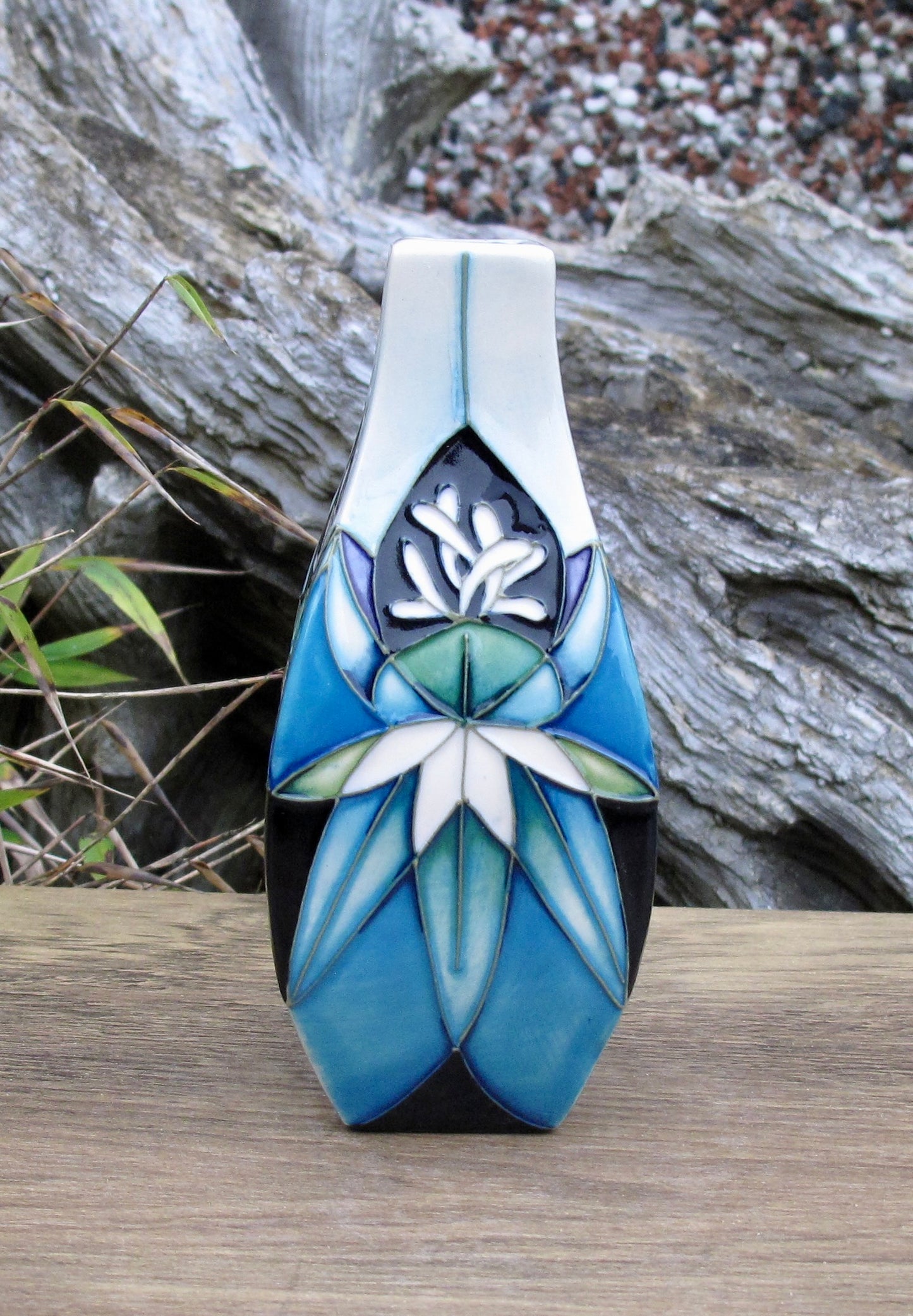 Moorcroft Exquisite COLOURS OF KIRIBATI Vase 355/5 Retail Price £265