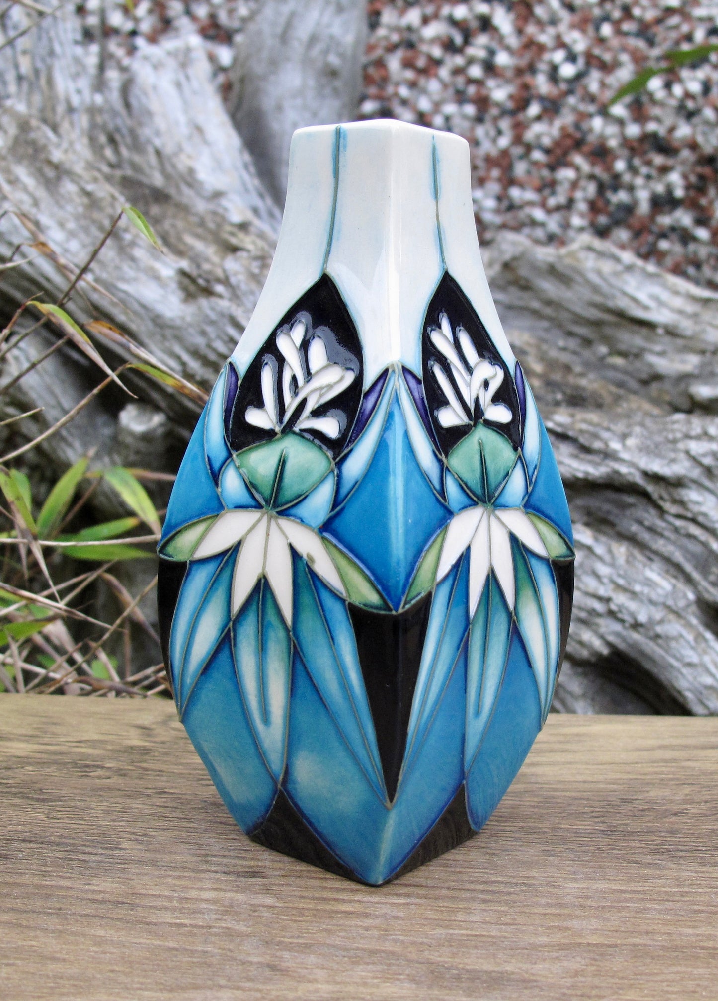 Moorcroft Exquisite COLOURS OF KIRIBATI Vase 355/5 Retail Price £265