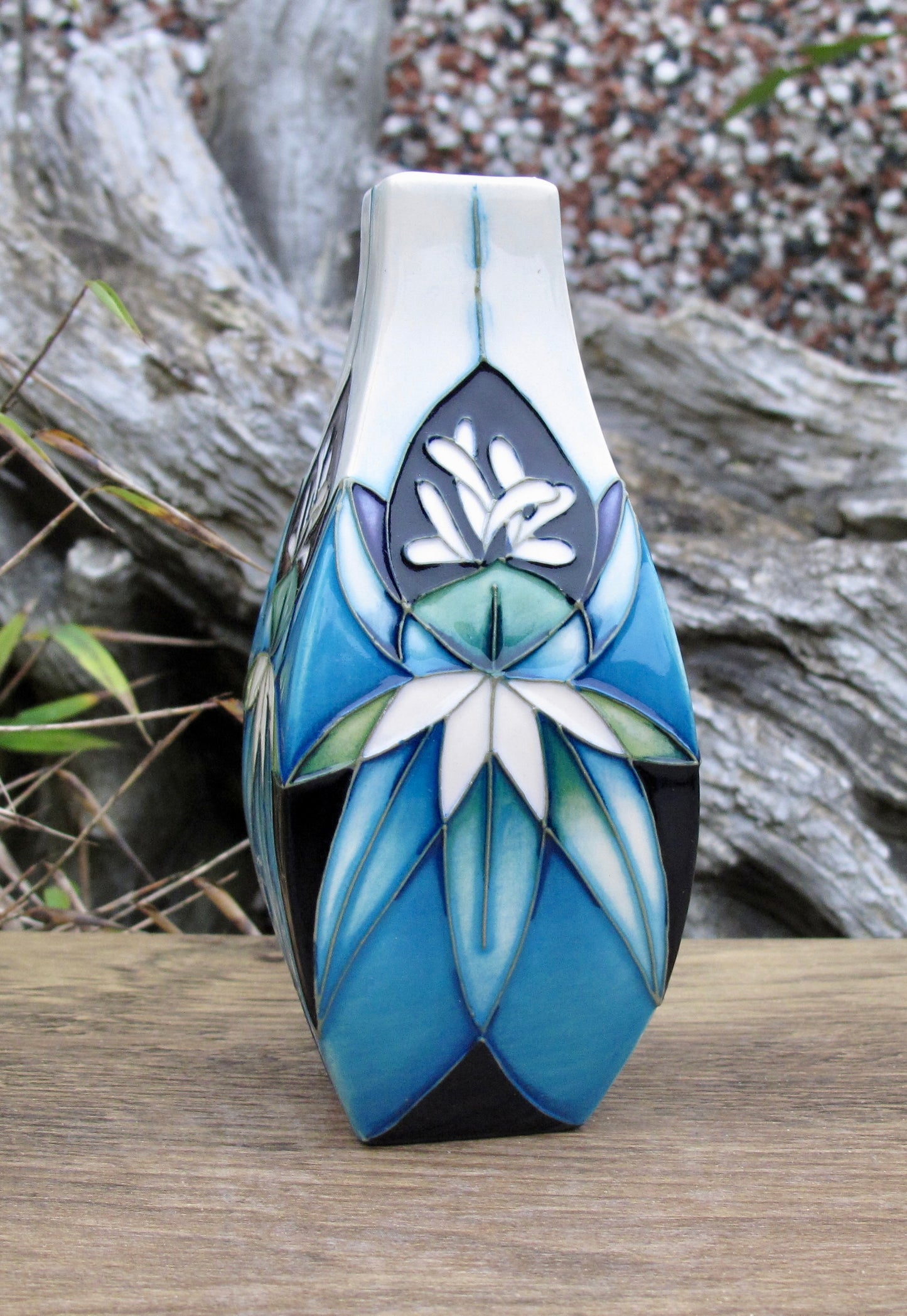 Moorcroft Exquisite COLOURS OF KIRIBATI Vase 355/5 Retail Price £265