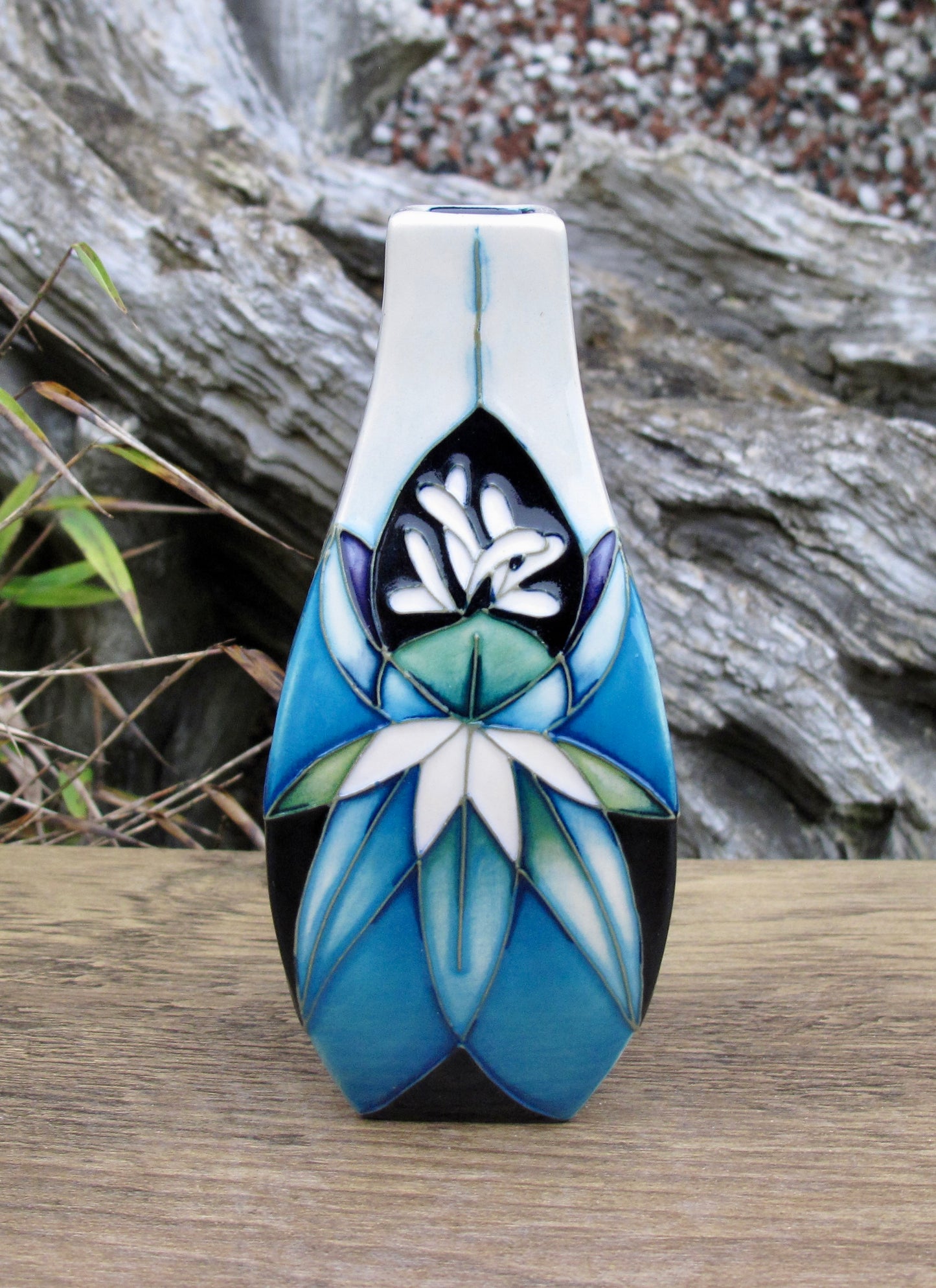 Moorcroft Exquisite COLOURS OF KIRIBATI Vase 355/5 Retail Price £265