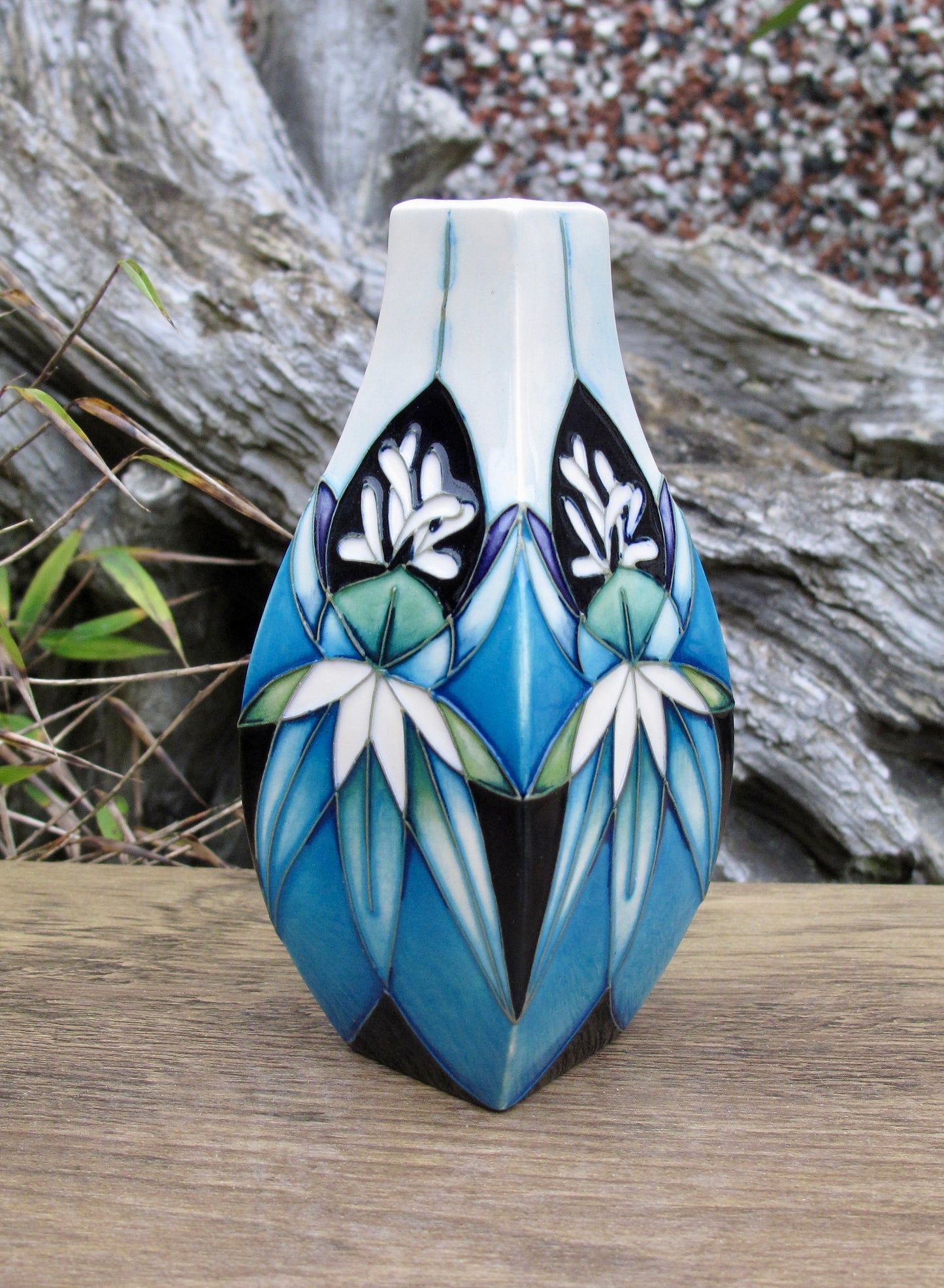 Moorcroft Exquisite COLOURS OF KIRIBATI Vase 355/5 Retail Price £265