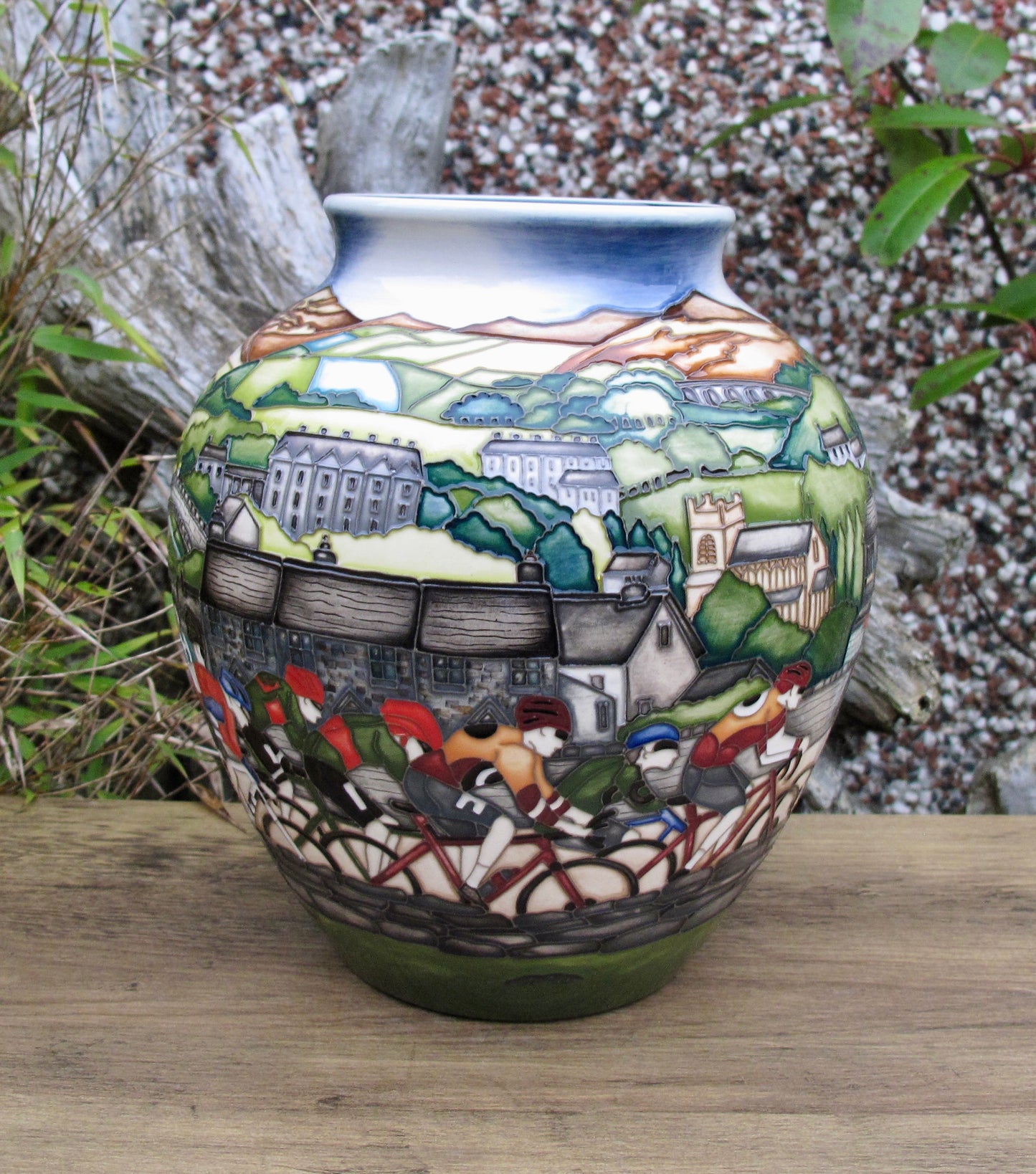 Moorcroft Exquisite THE TOUR Vase 189/8 Trial Dated 24.1.22 Retail Price £2145