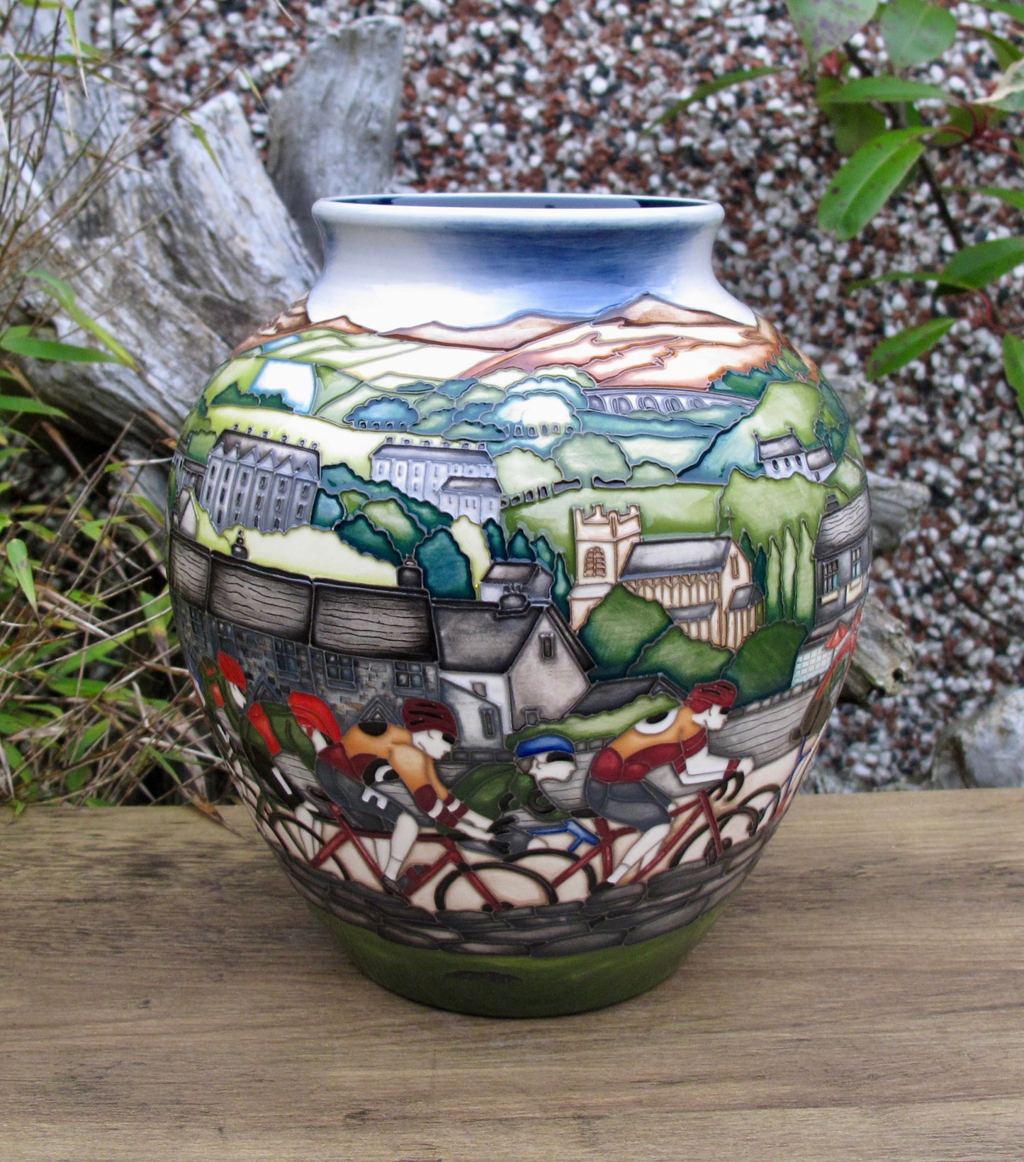 Moorcroft Exquisite THE TOUR Vase 189/8 Trial Dated 24.1.22 Retail Price £2145