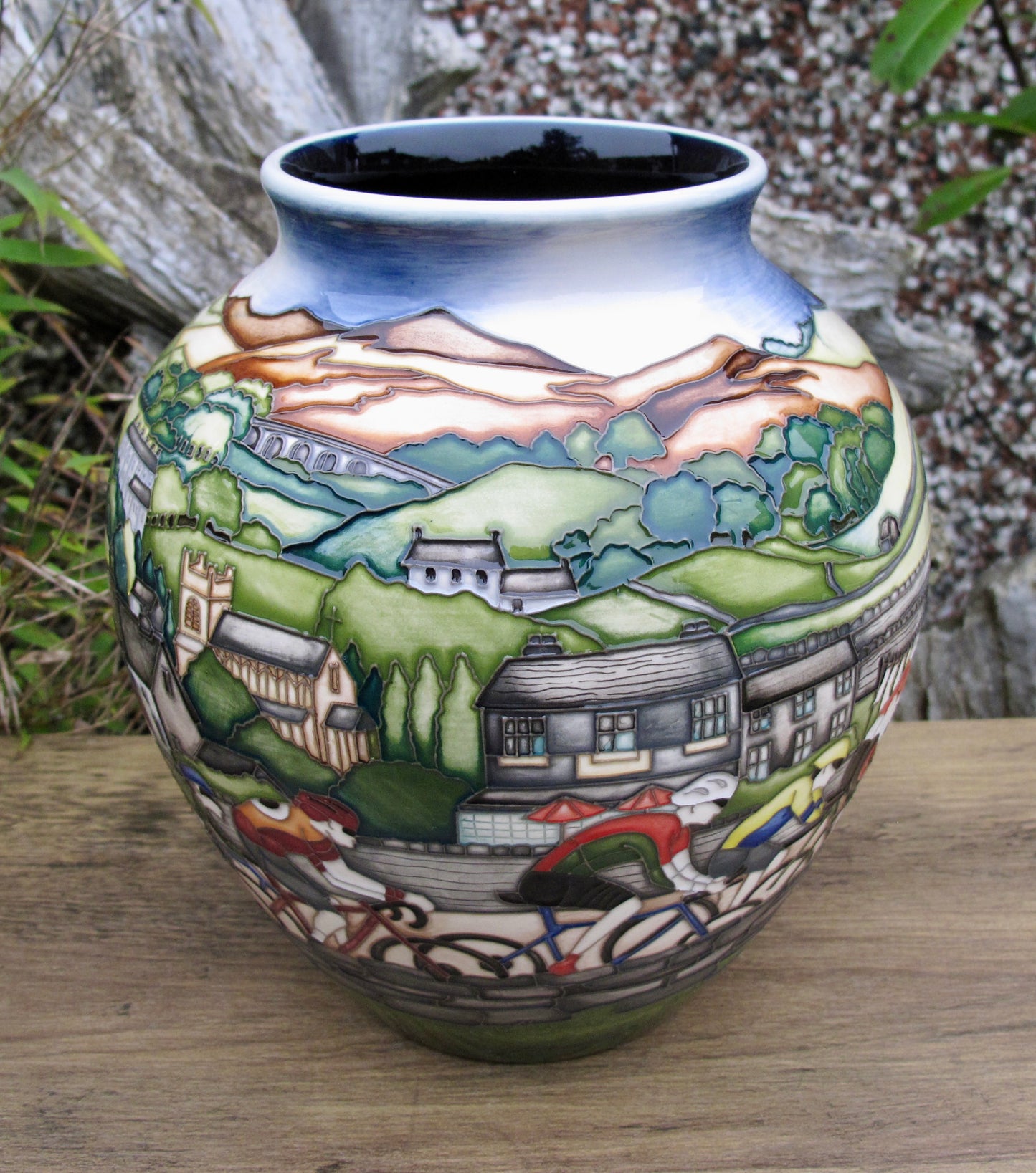 Moorcroft Exquisite THE TOUR Vase 189/8 Trial Dated 24.1.22 Retail Price £2145