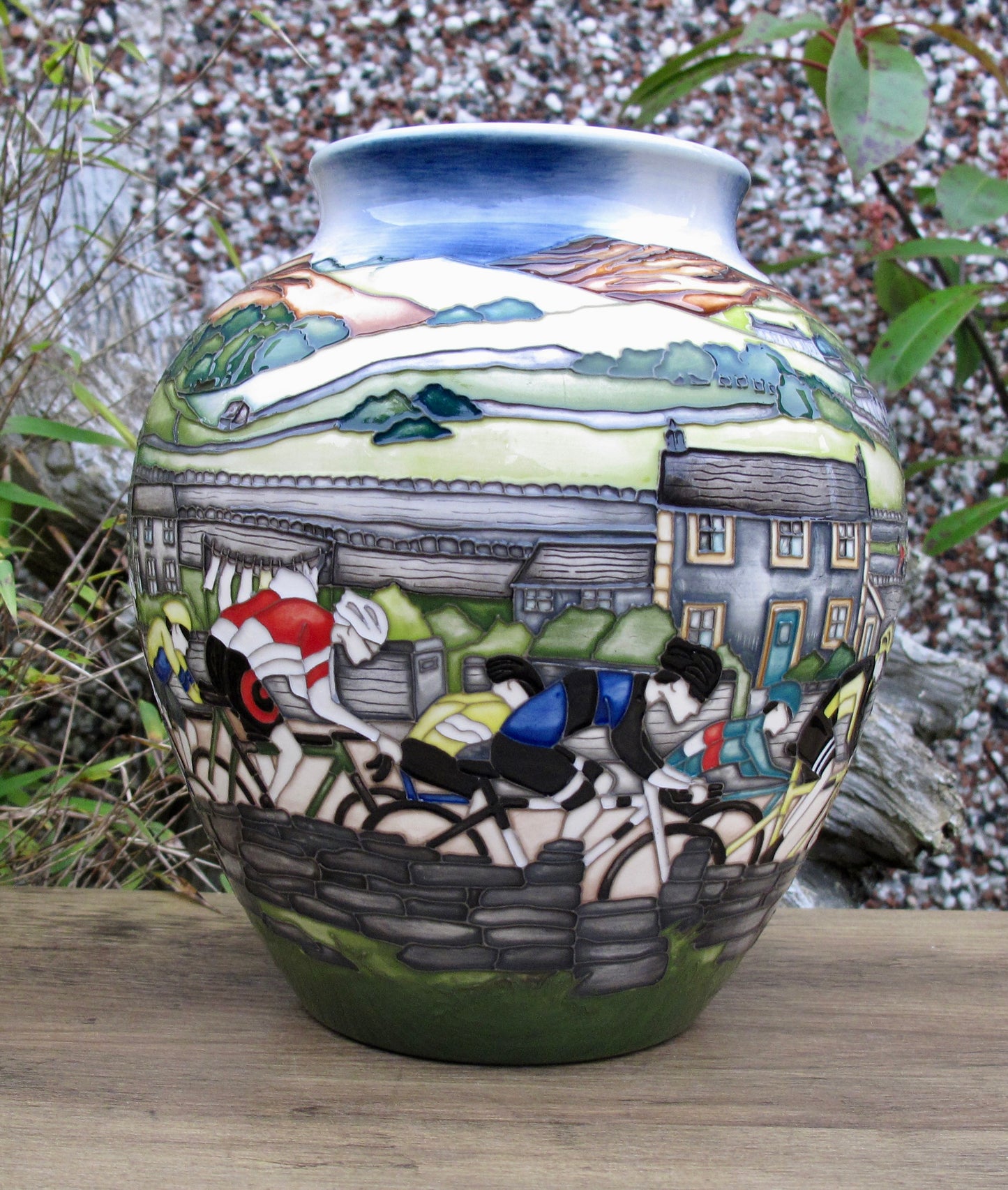 Moorcroft Exquisite THE TOUR Vase 189/8 Trial Dated 24.1.22 Retail Price £2145