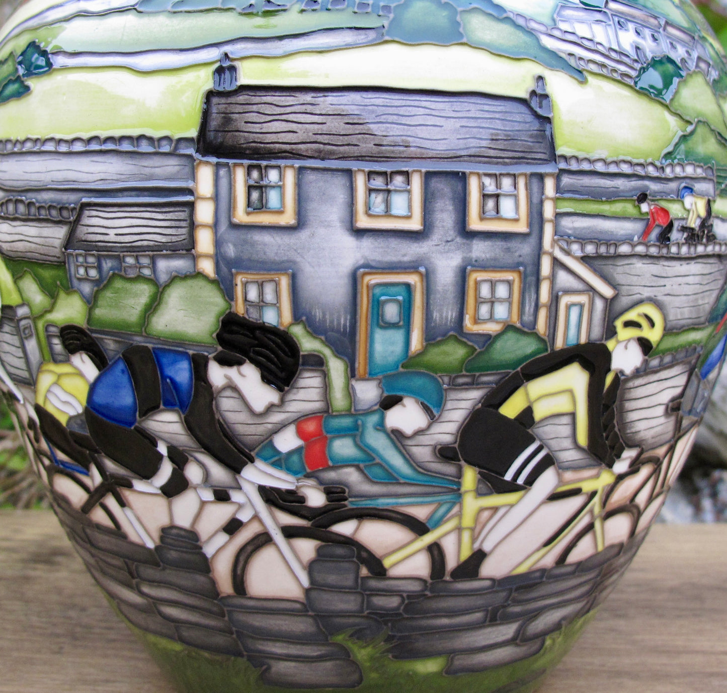 Moorcroft Exquisite THE TOUR Vase 189/8 Trial Dated 24.1.22 Retail Price £2145