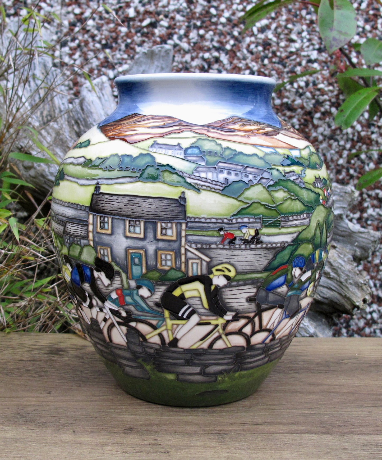 Moorcroft Exquisite THE TOUR Vase 189/8 Trial Dated 24.1.22 Retail Price £2145