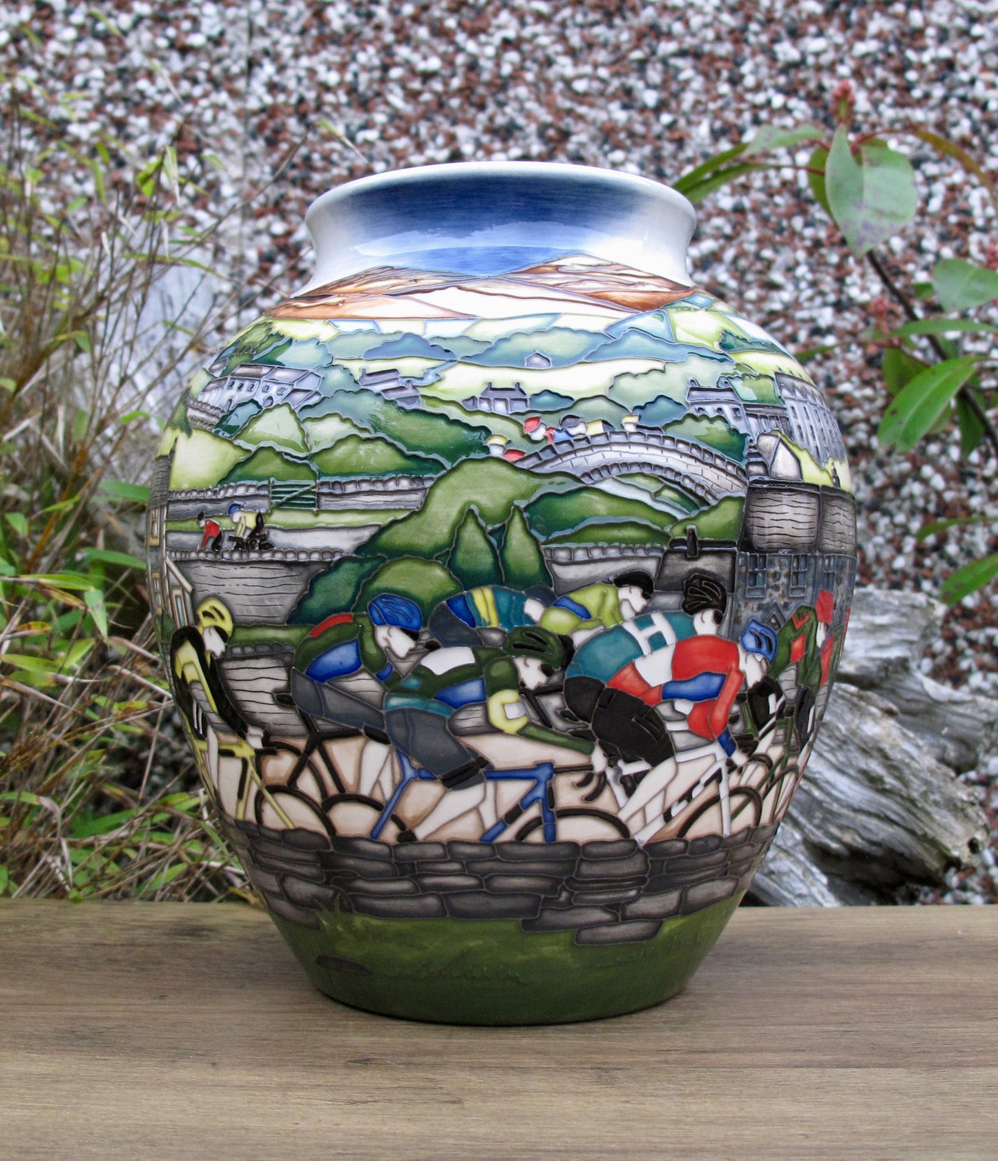 Moorcroft Exquisite THE TOUR Vase 189/8 Trial Dated 24.1.22 Retail Price £2145
