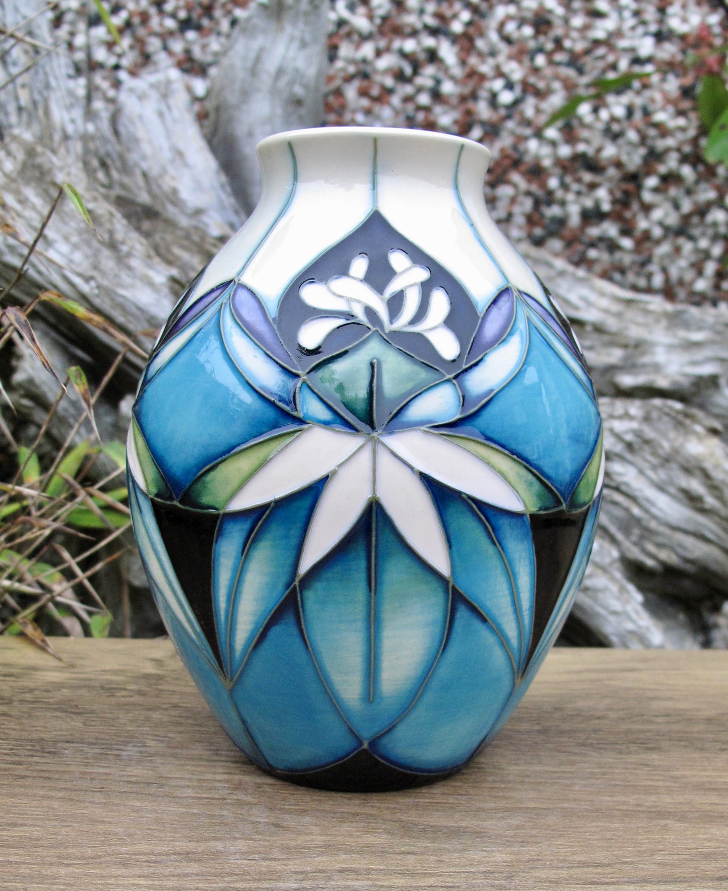 Moorcroft Exquisite COLOURS OF KIRIBATI Vase 3/5 Retail Price £290 Nicola Slaney