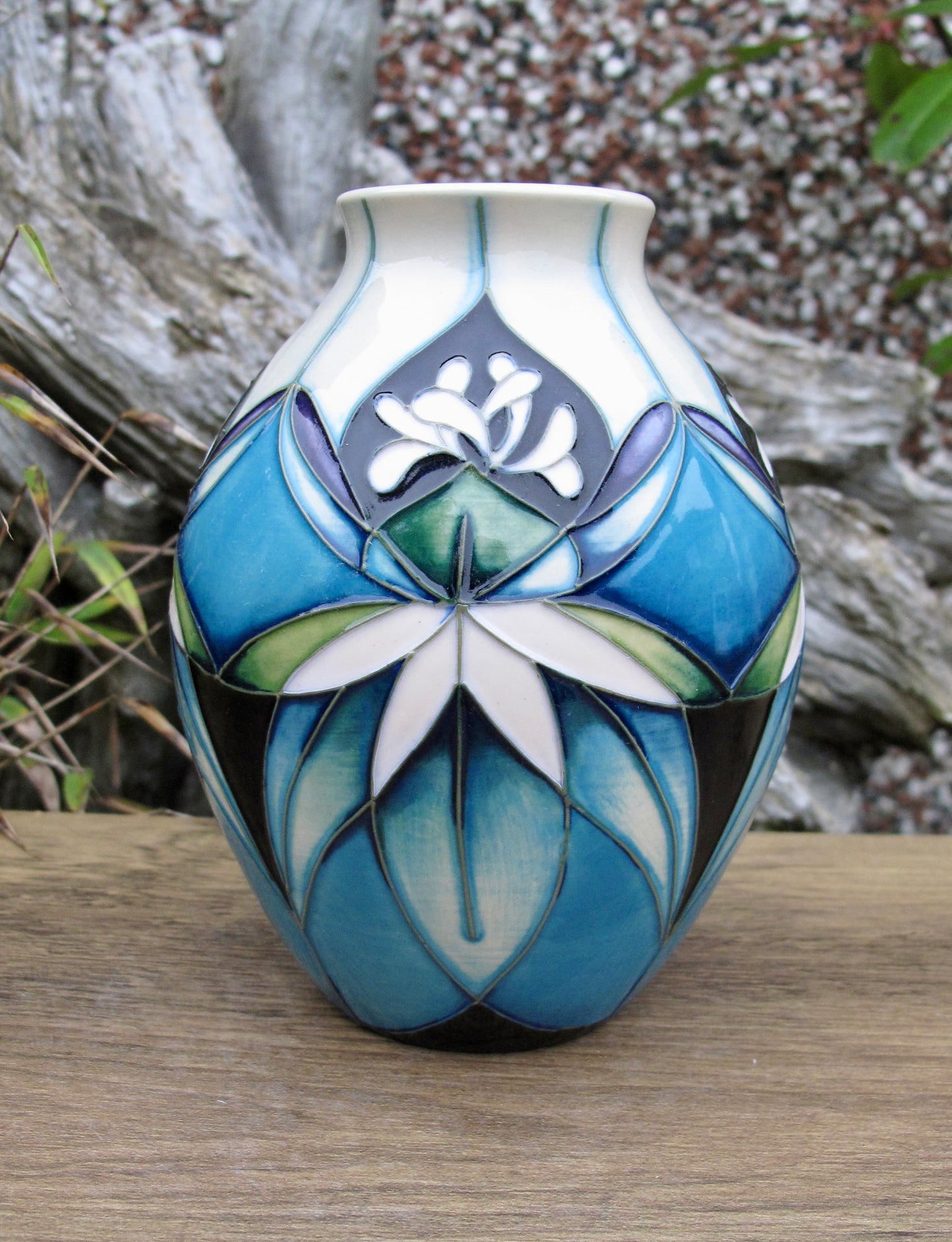 Moorcroft Exquisite COLOURS OF KIRIBATI Vase 3/5 Retail Price £290 Nicola Slaney
