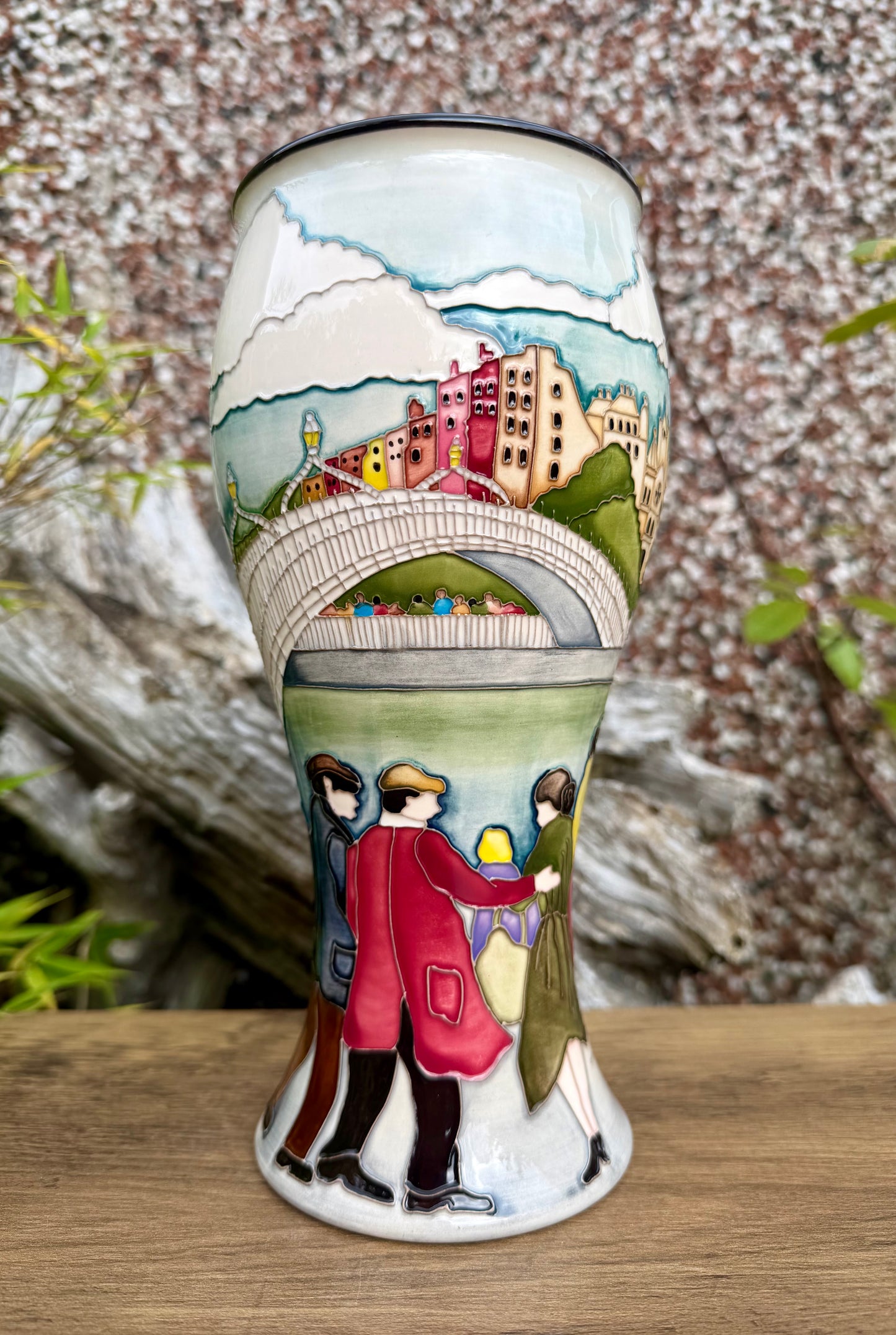 Moorcroft's DUBLIN'S FAIR CITY 6/9 Vase Limited Edition 6/10 Retail Price £1165