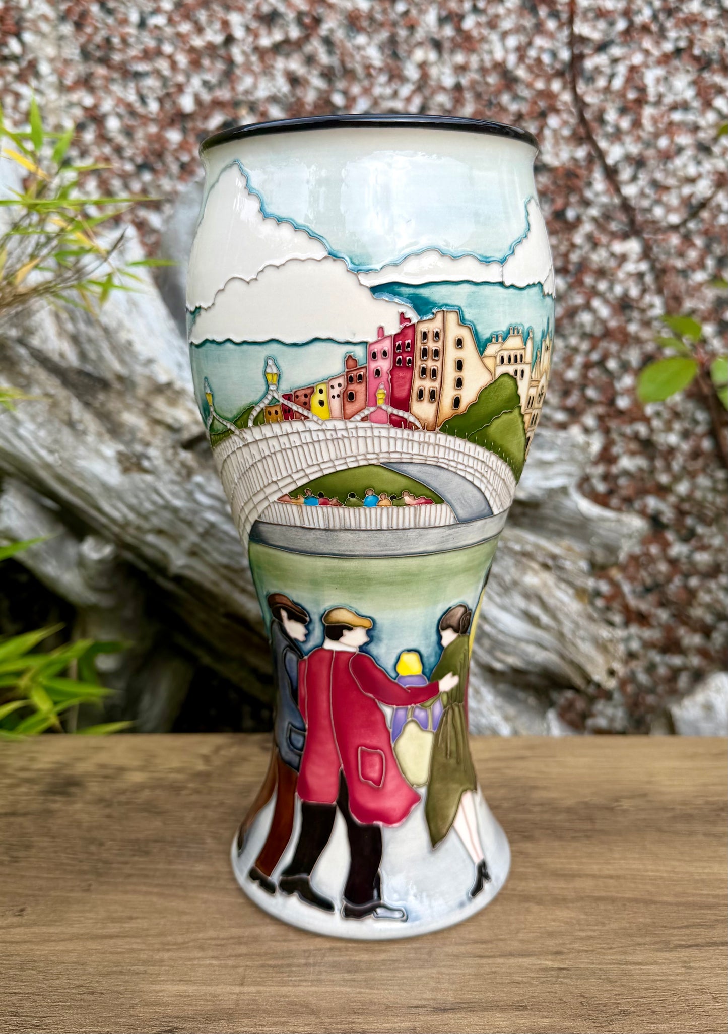 Moorcroft's DUBLIN'S FAIR CITY 6/9 Vase Limited Edition 6/10 Retail Price £1165