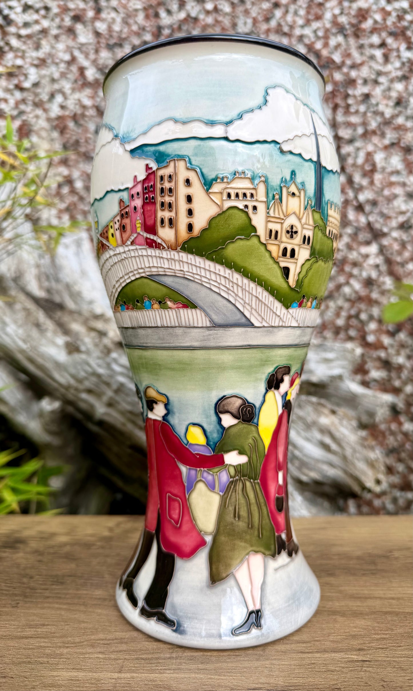 Moorcroft's DUBLIN'S FAIR CITY 6/9 Vase Limited Edition 6/10 Retail Price £1165