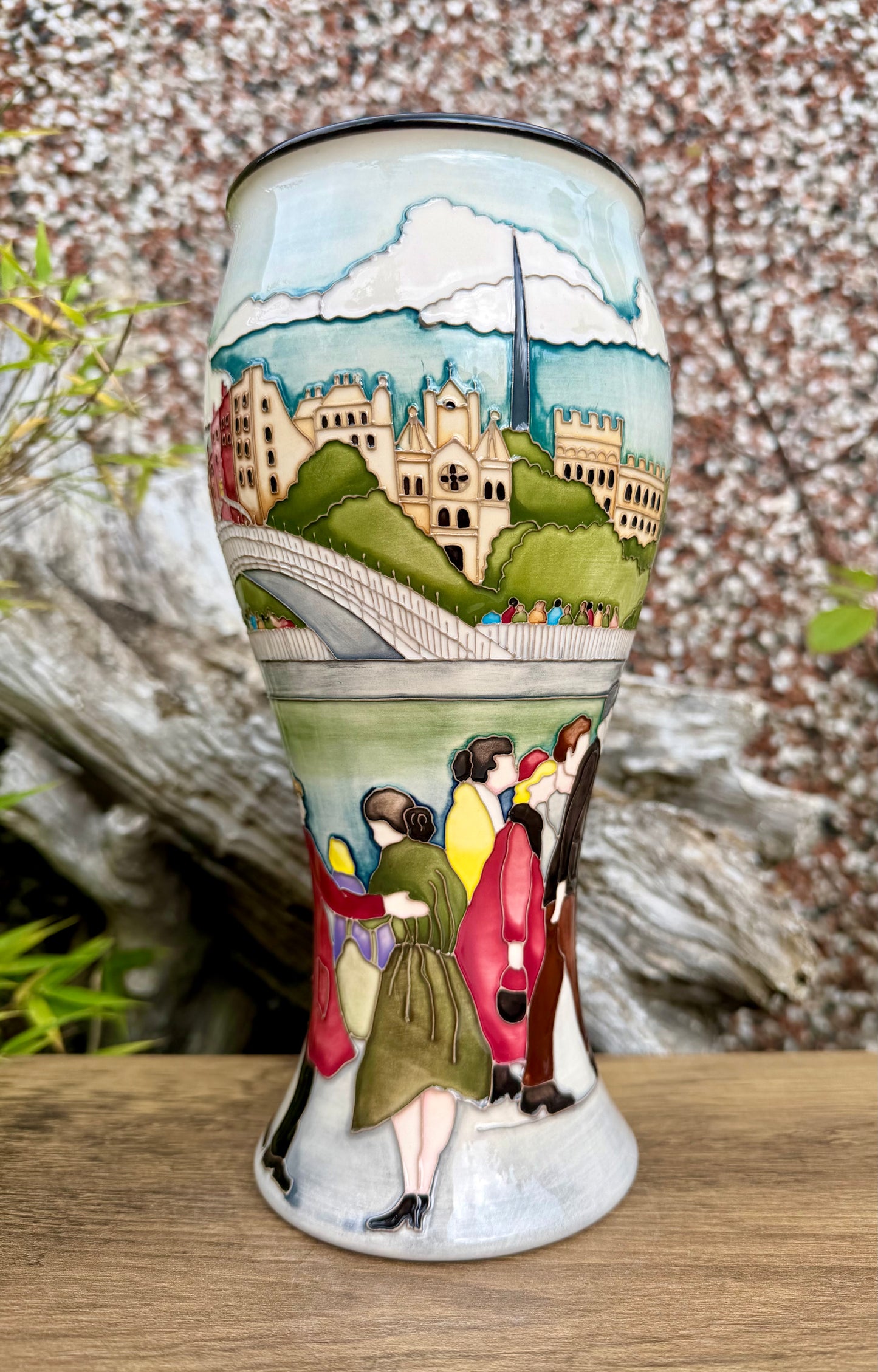 Moorcroft's DUBLIN'S FAIR CITY 6/9 Vase Limited Edition 6/10 Retail Price £1165