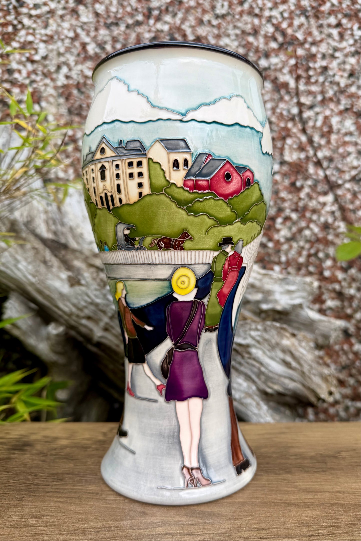 Moorcroft's DUBLIN'S FAIR CITY 6/9 Vase Limited Edition 6/10 Retail Price £1165