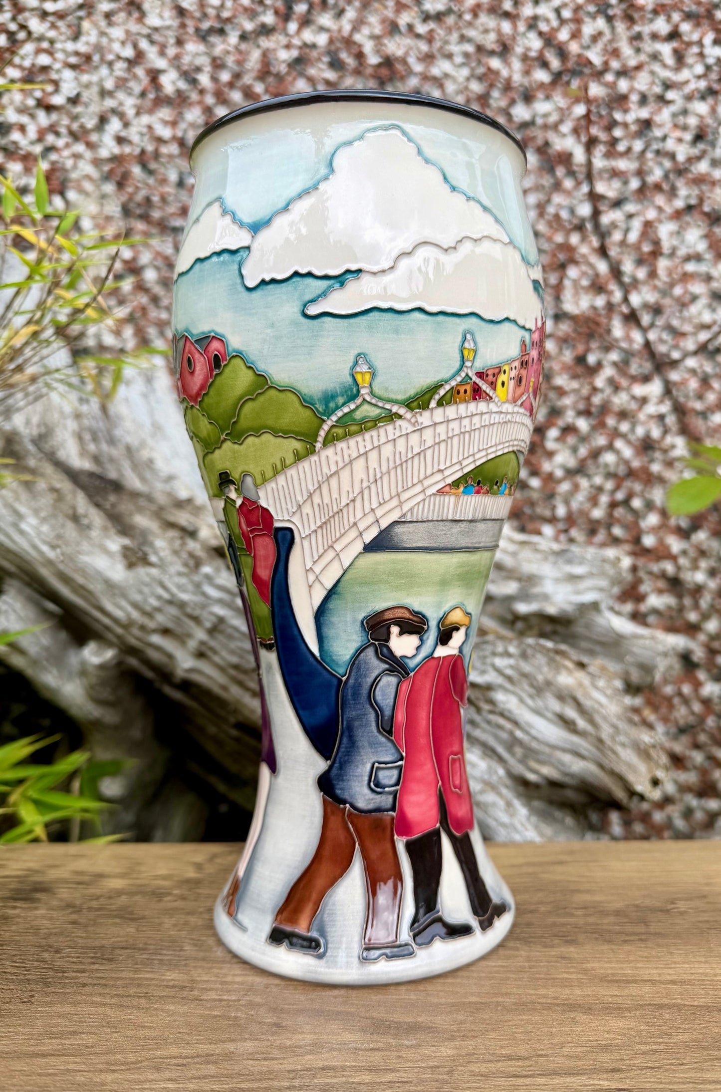 Moorcroft's DUBLIN'S FAIR CITY 6/9 Vase Limited Edition 6/10 Retail Price £1165