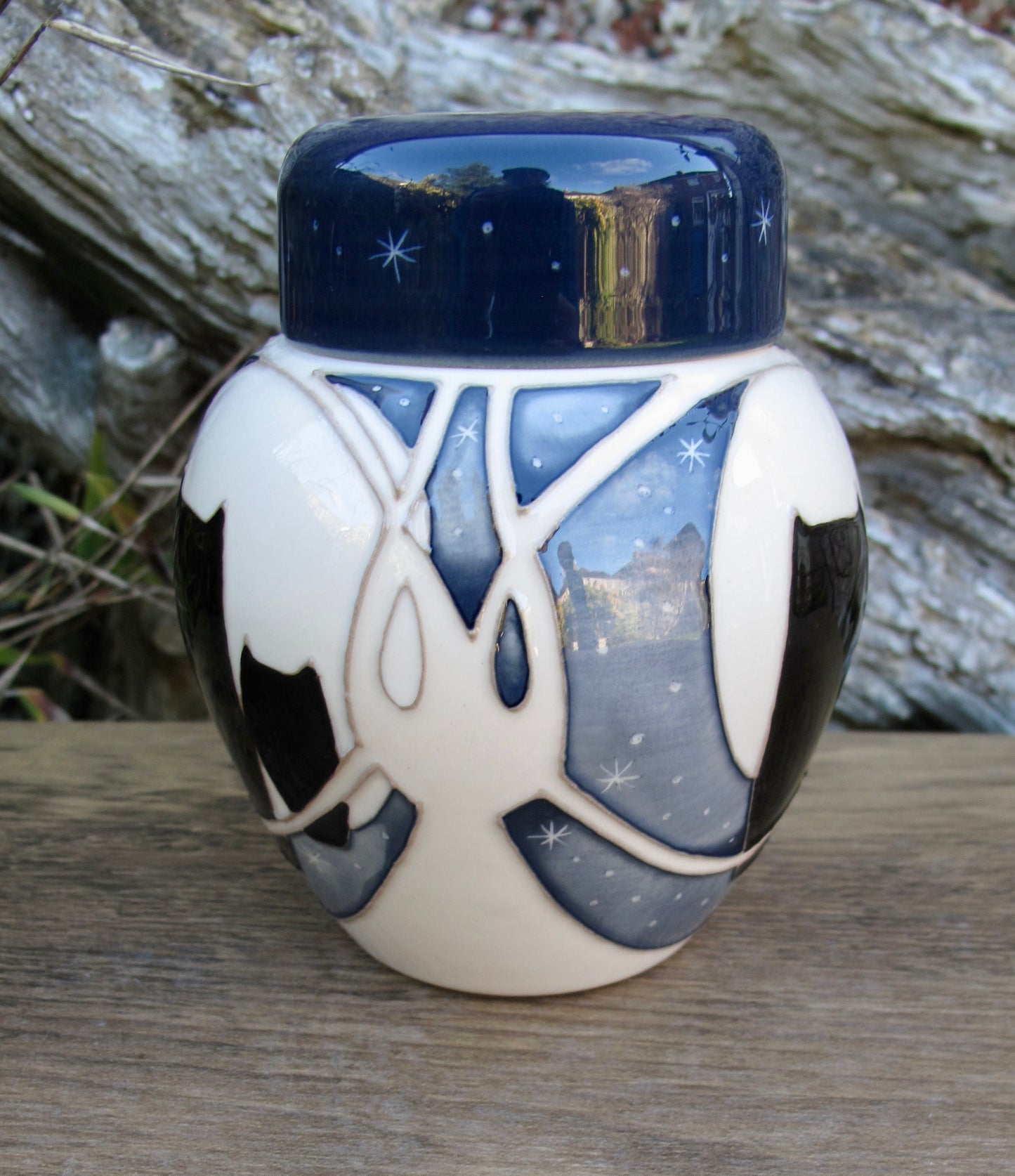 Moorcroft THE MOON WATCHERS Ginger Jar 769/4 Retail Price £315